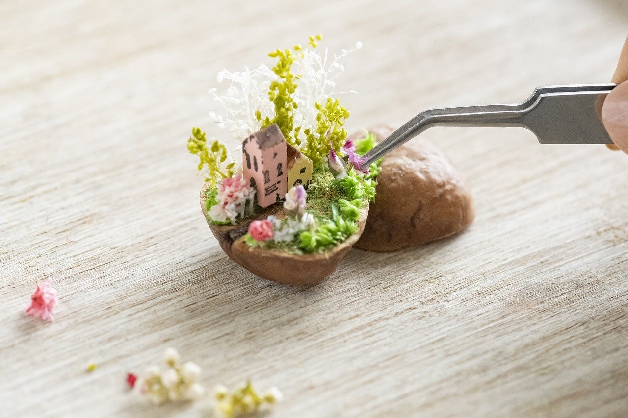 作品の作り方も豊富な写真でこまかく紹介