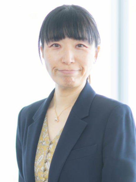 司会・主婦の友社 OTONA SALONE 編集長 井一美穂