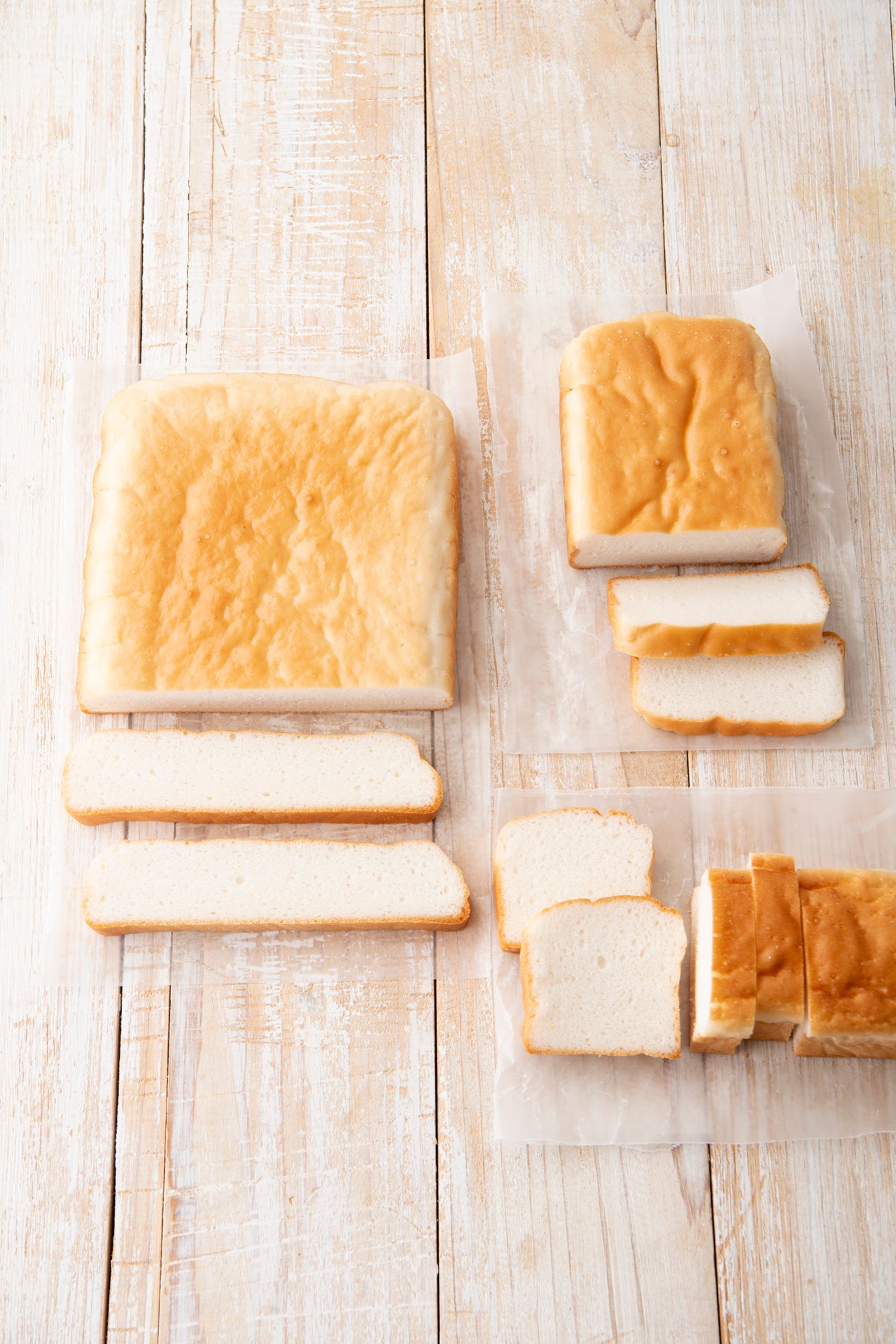 ホーロー容器に流し込みます。