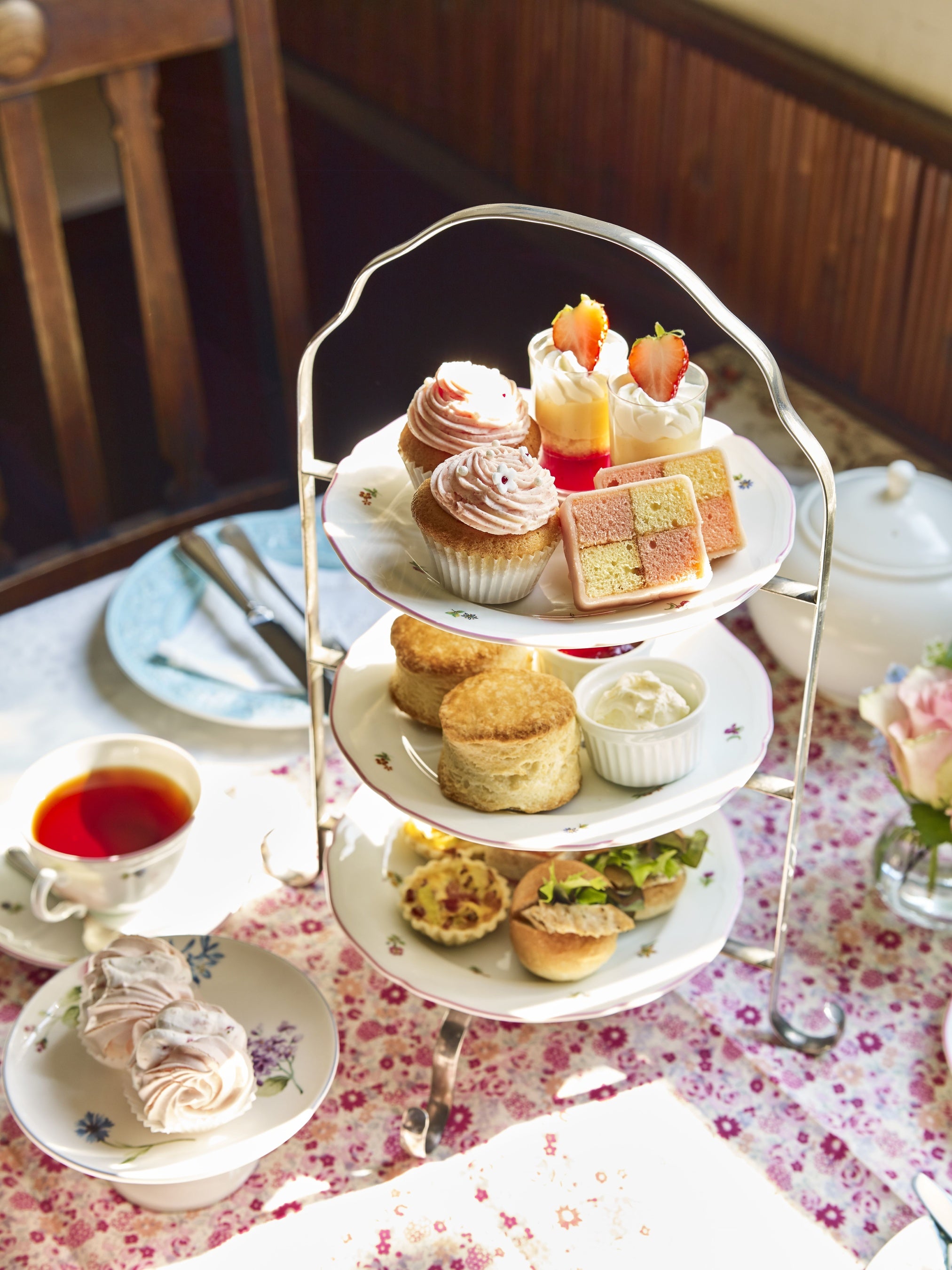 春のアフタヌーンティー。