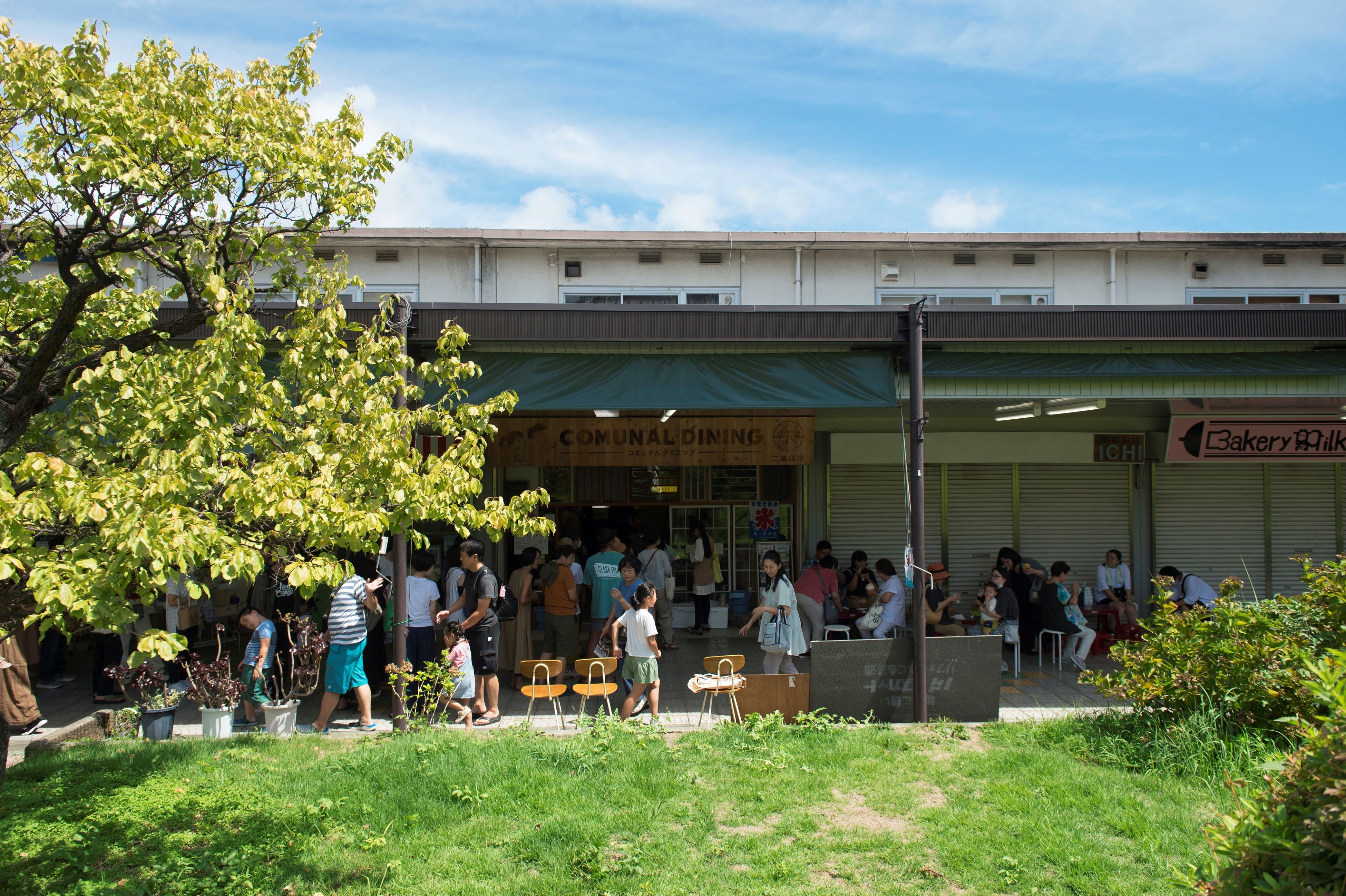 イベントの効果で、商店街ににぎわいが戻る。2日だけの予定が、好評で3日追加して、計5日開催した。