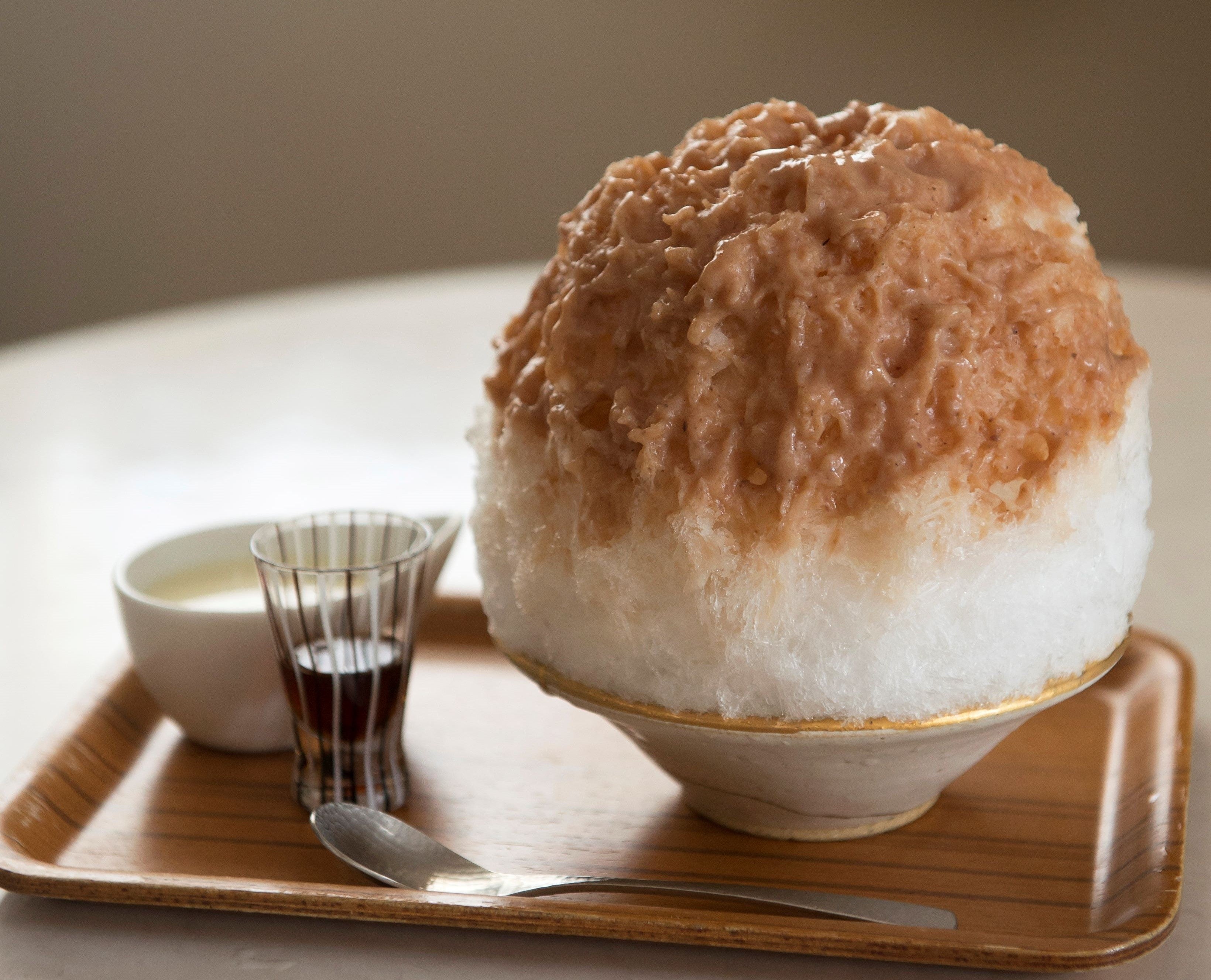 秋の代表的なかき氷〈栗〉。