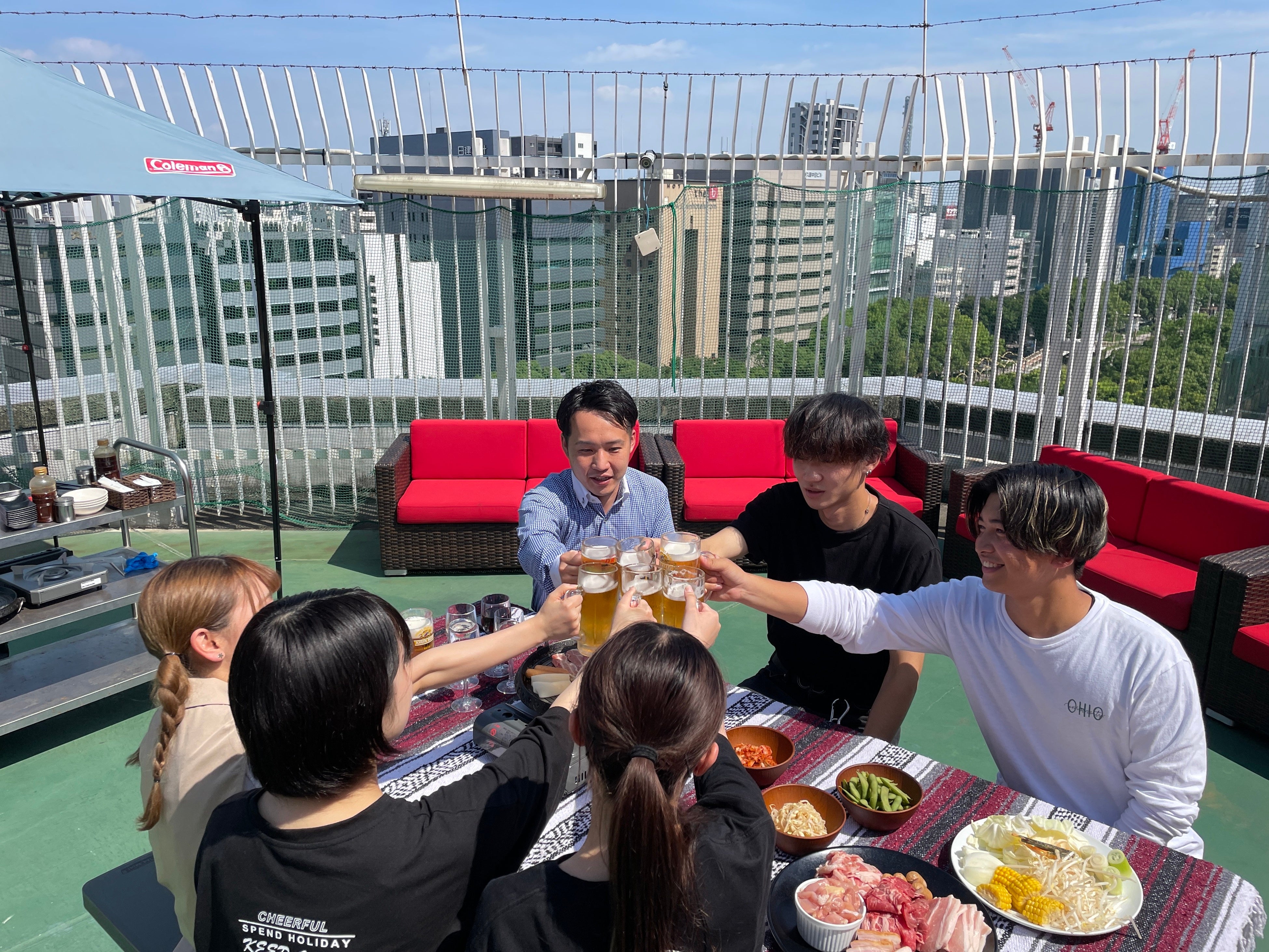 名古屋栄三越 ビアガーデンマイアミ で解放感抜群の屋上でビールとカラオケを楽しもう チタカ インターナショナル フーズ株式会社のプレスリリース