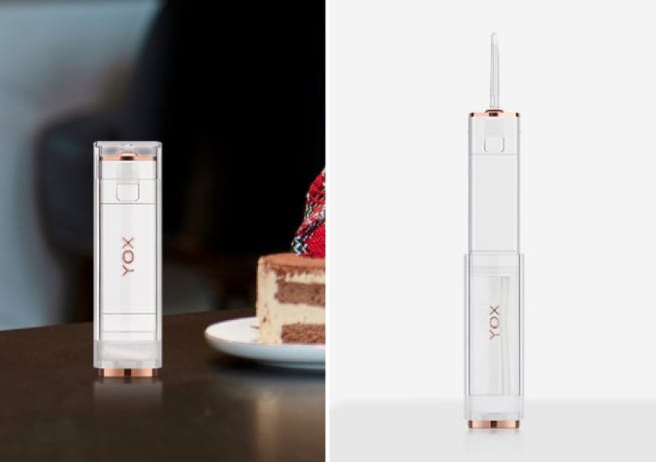 歯科医師も惚れ込んだ、計算し尽くされた小型口腔洗浄機 『YOX