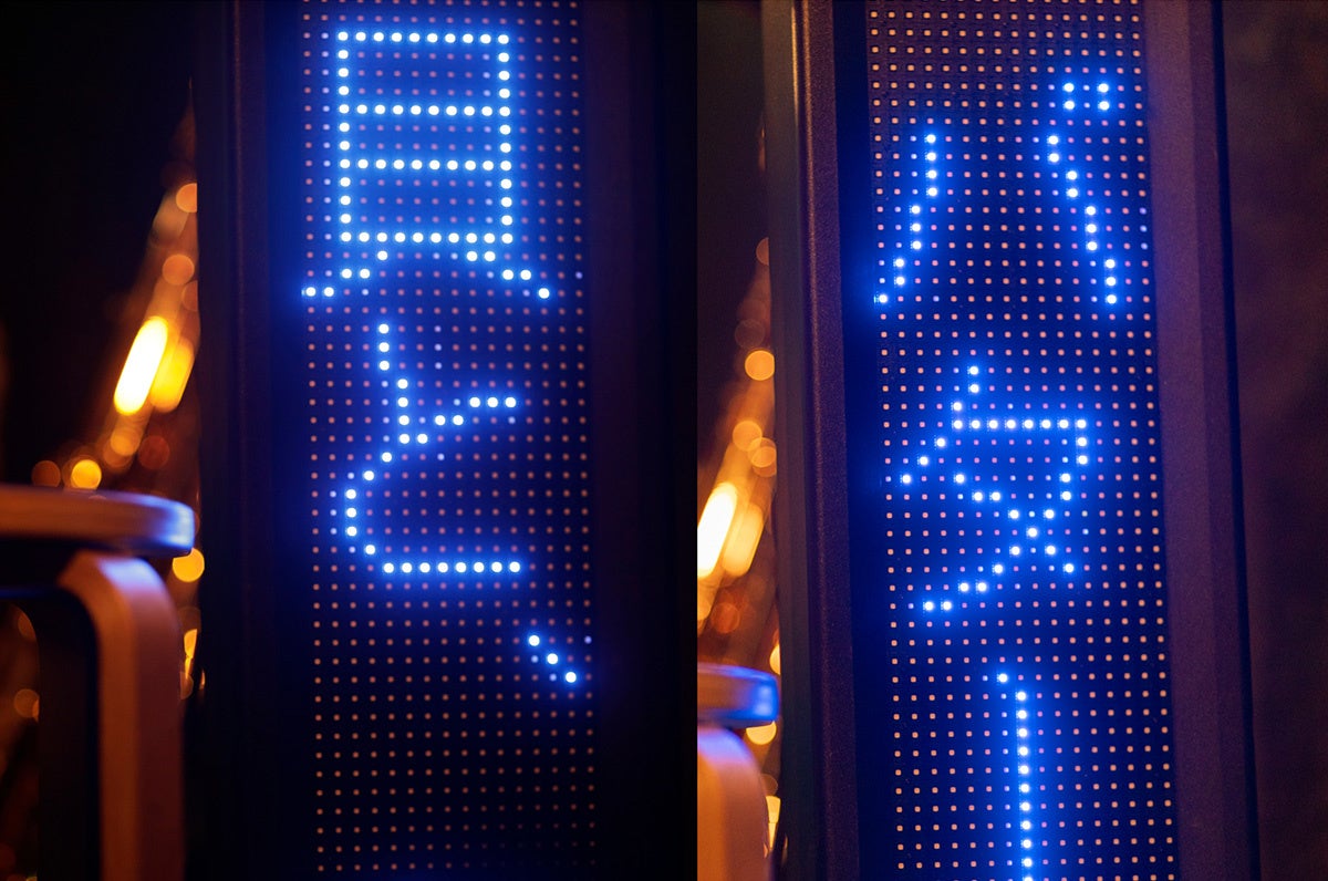 「フラミンゴが、スリッパを探して」、2023年