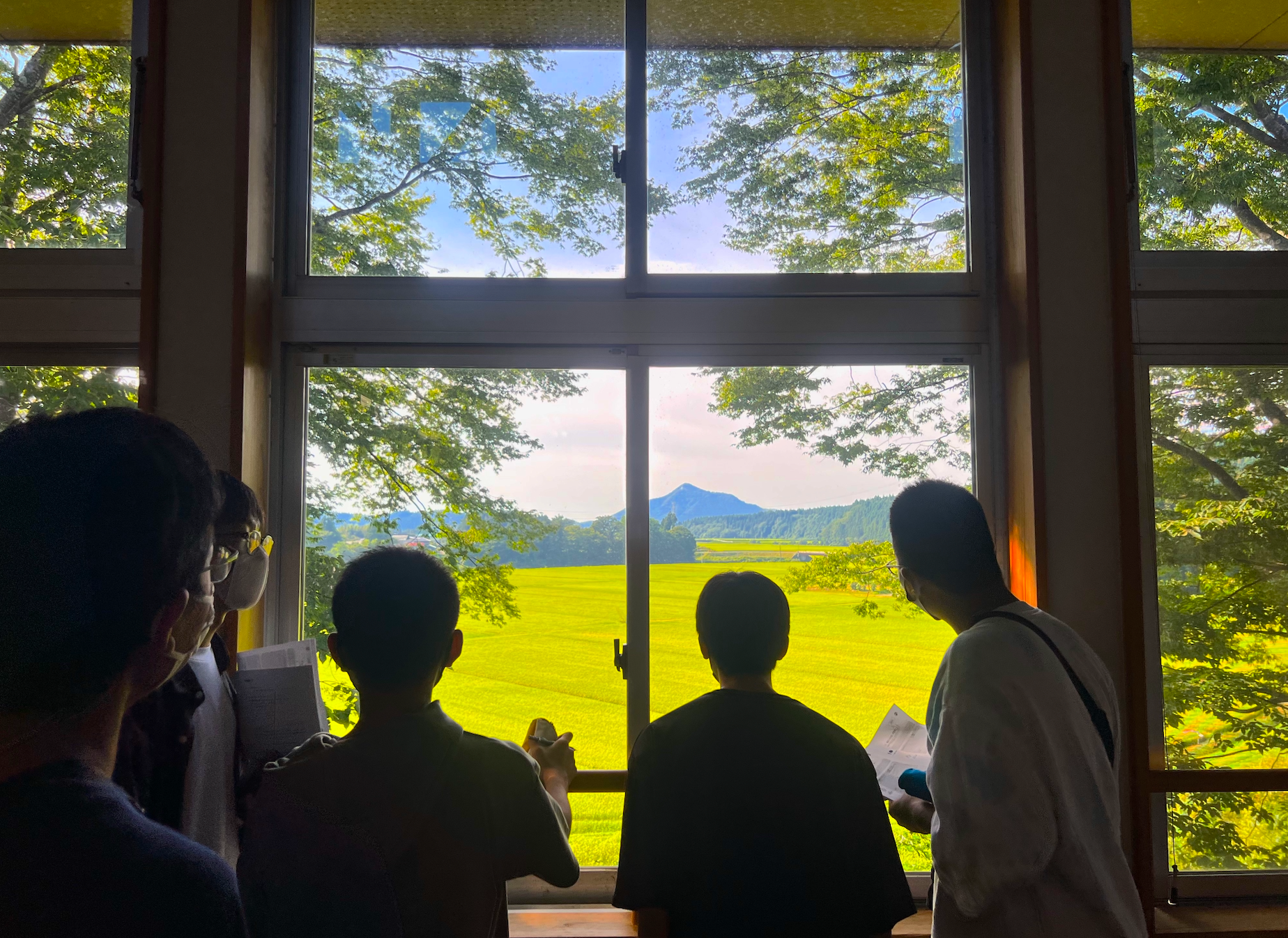 フィールドワークの様子（弊社内類似実績での写真）