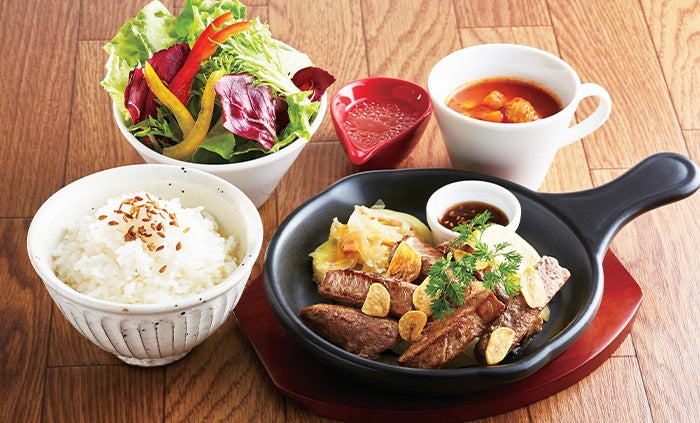 牛フィレ肉のカットステーキ　〜スキレット仕立て〜