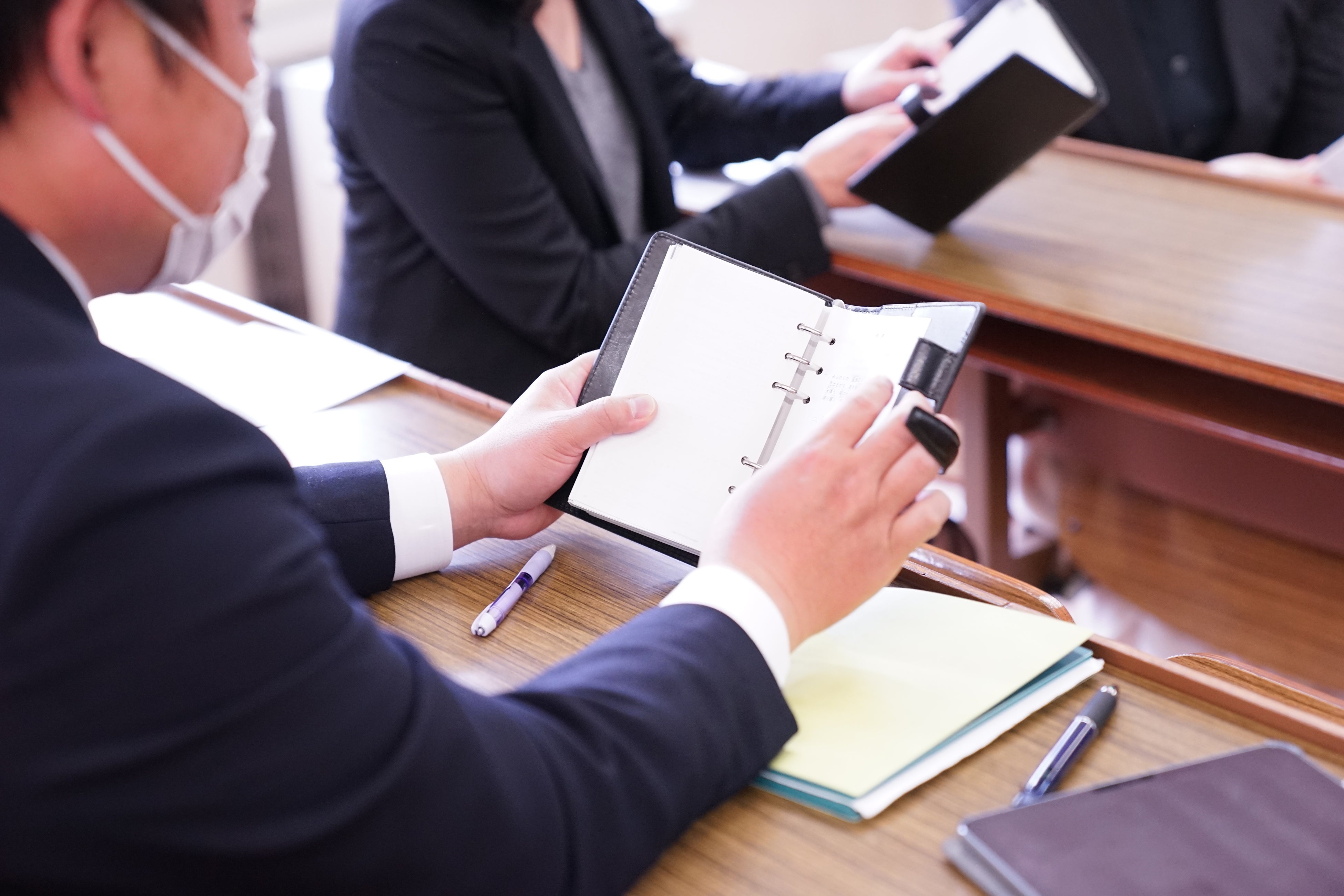 教員の指導力向上を目指して取り組む研修の様子