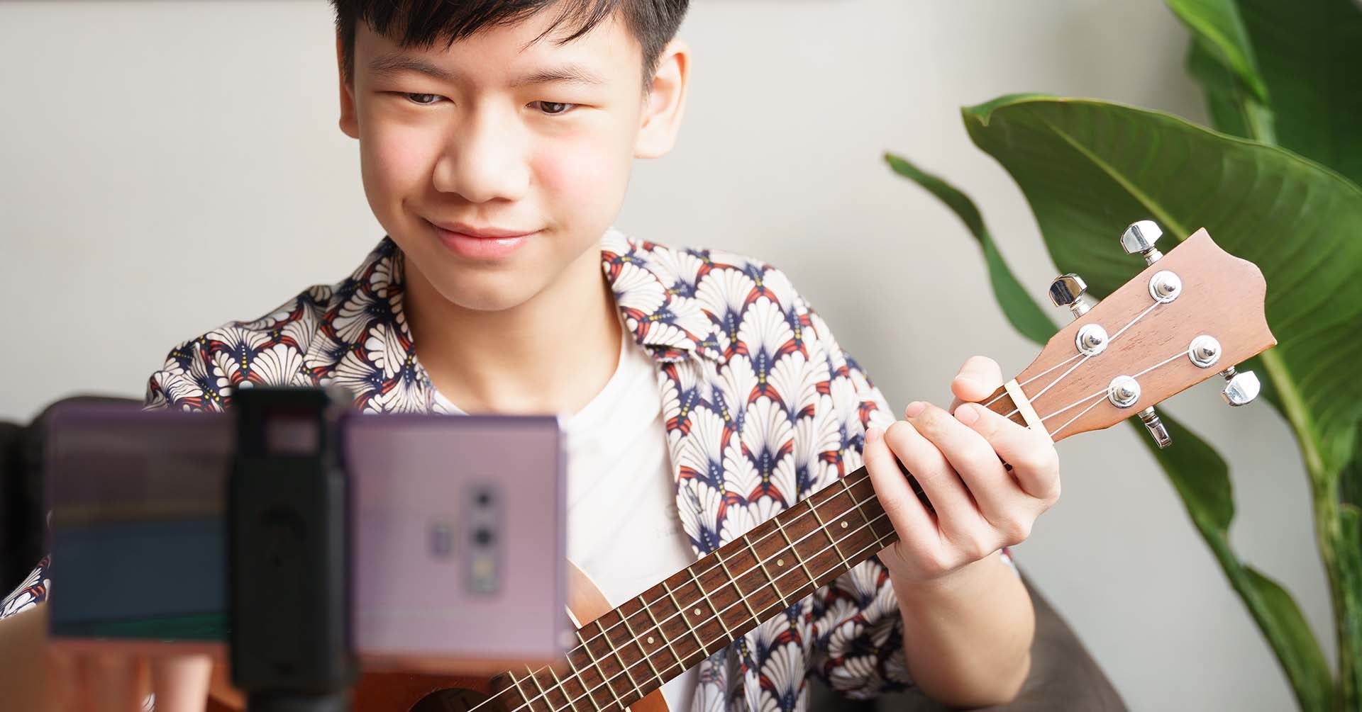 アプリ１つでオンラインレッスン