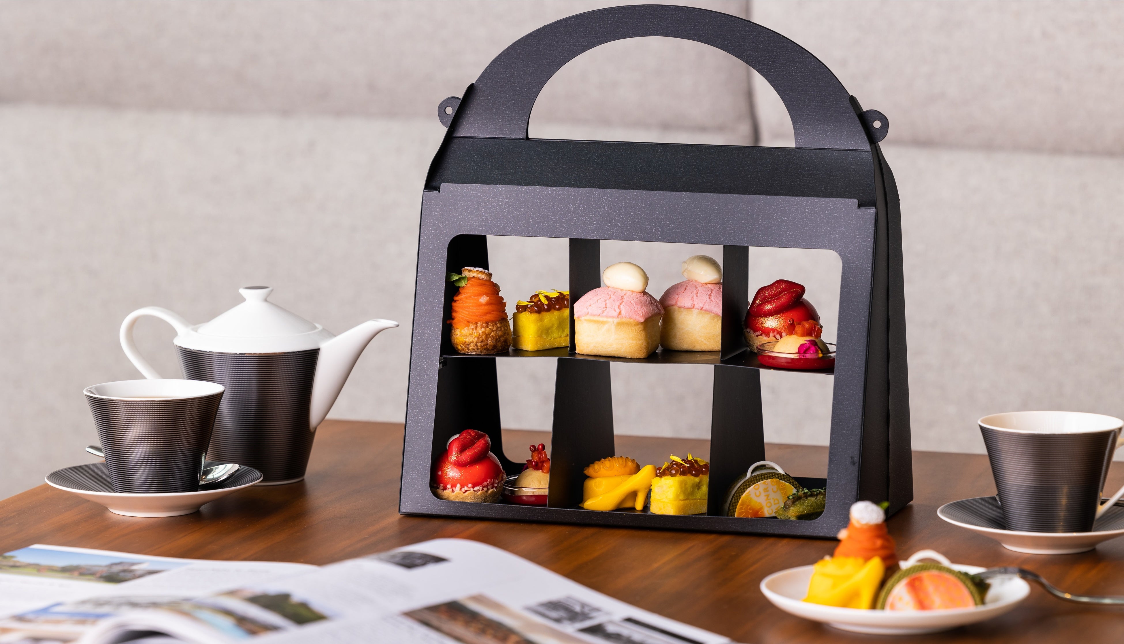 「COLOR SPLASH（カラー・スプラッシュ）」ピーチアフタヌーンティー テイクアウト