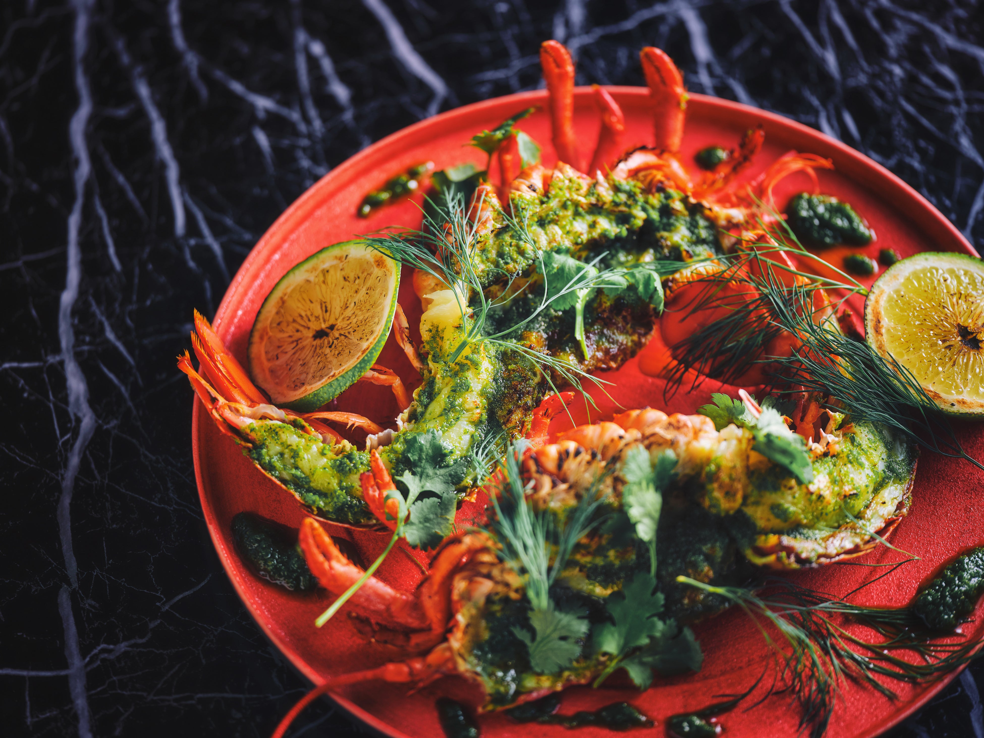 「ロブスターの薪焼き ディル風味のチミチュリ」