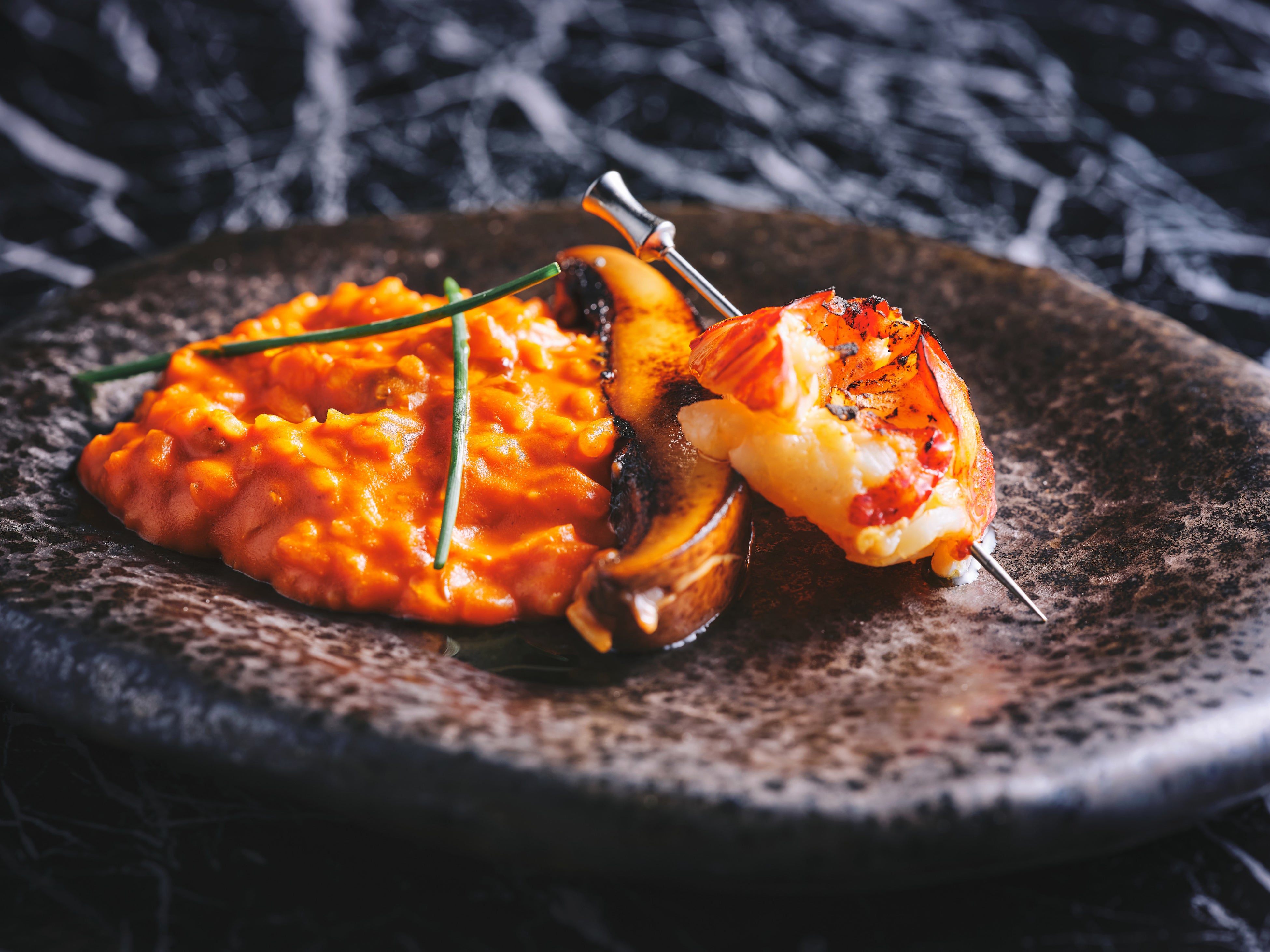 「ローカルマッシュルームのリゾット グリルドロブスターテール添え」