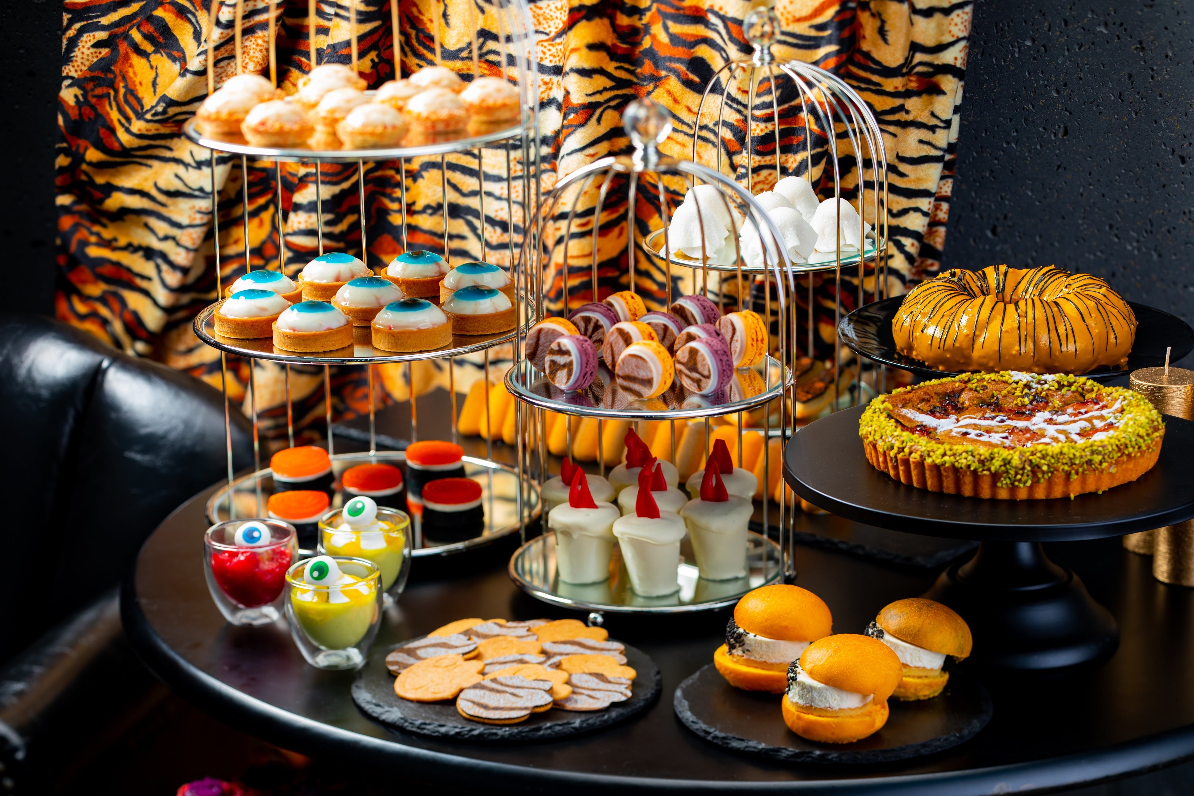 「SPOOK-TACULAR タイガー！」ハロウィンスイーツビュッフェ一覧