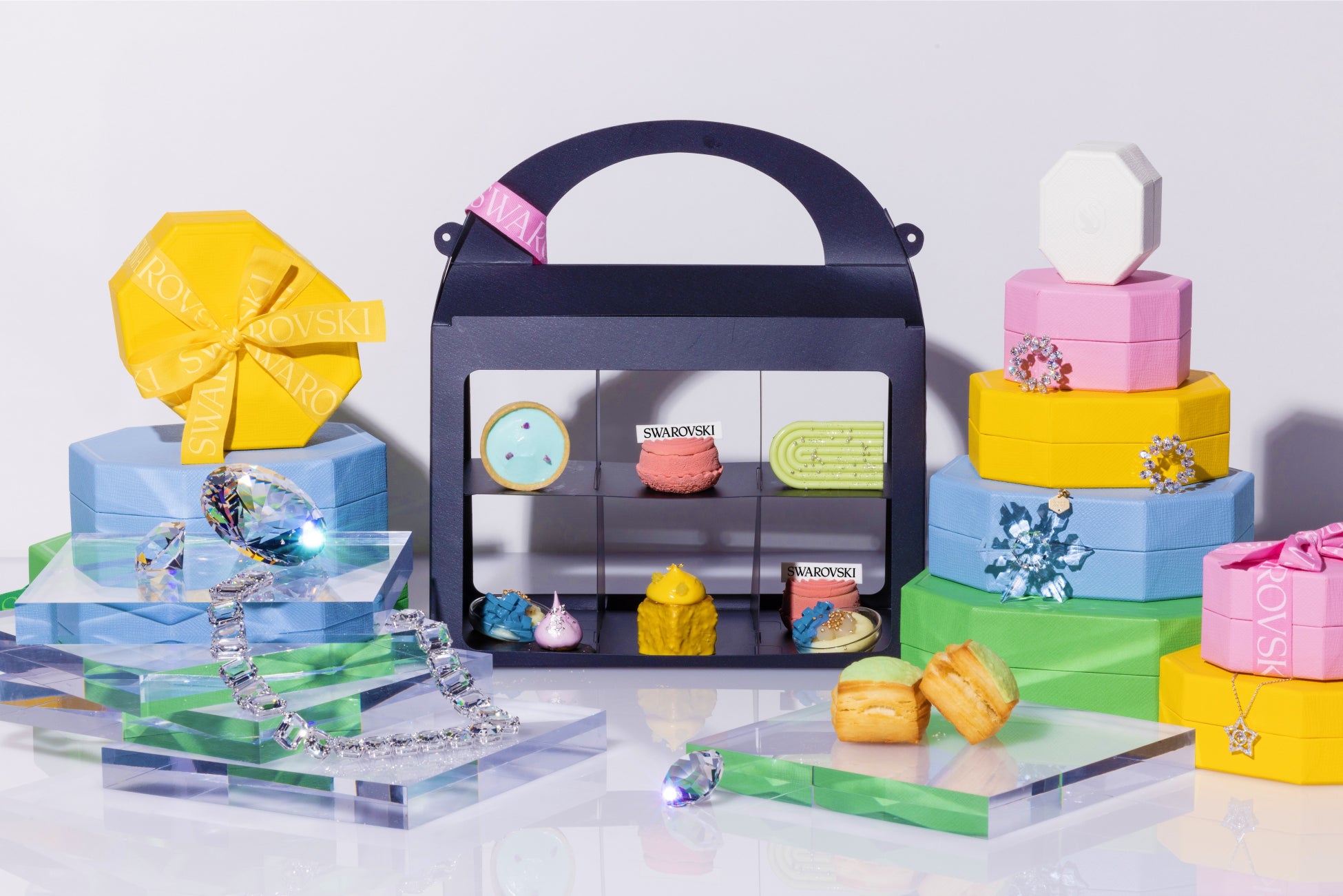 コンラッドアフタヌーンティー with Swarovski