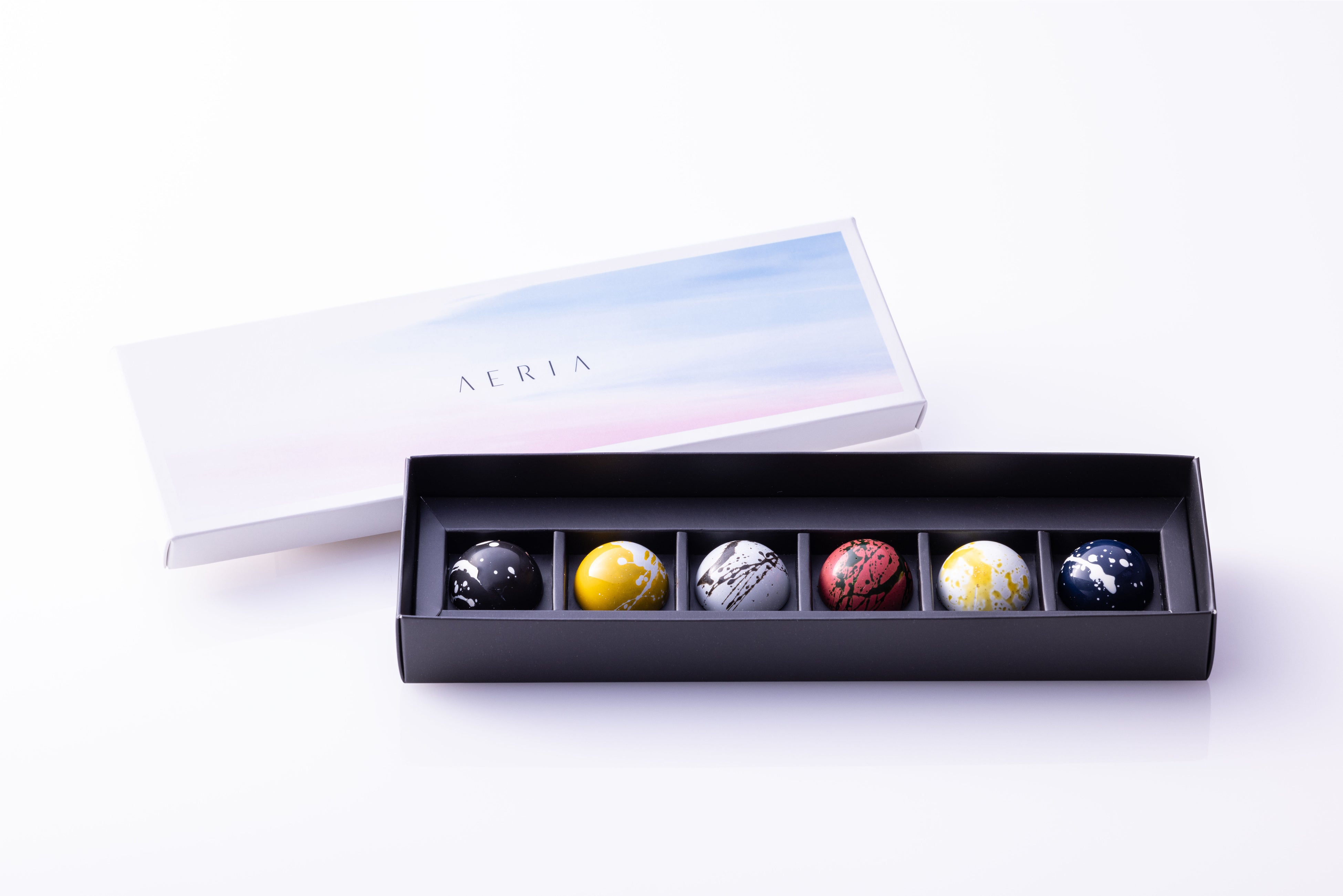 コンラッド・クリスマスチョコレート6個