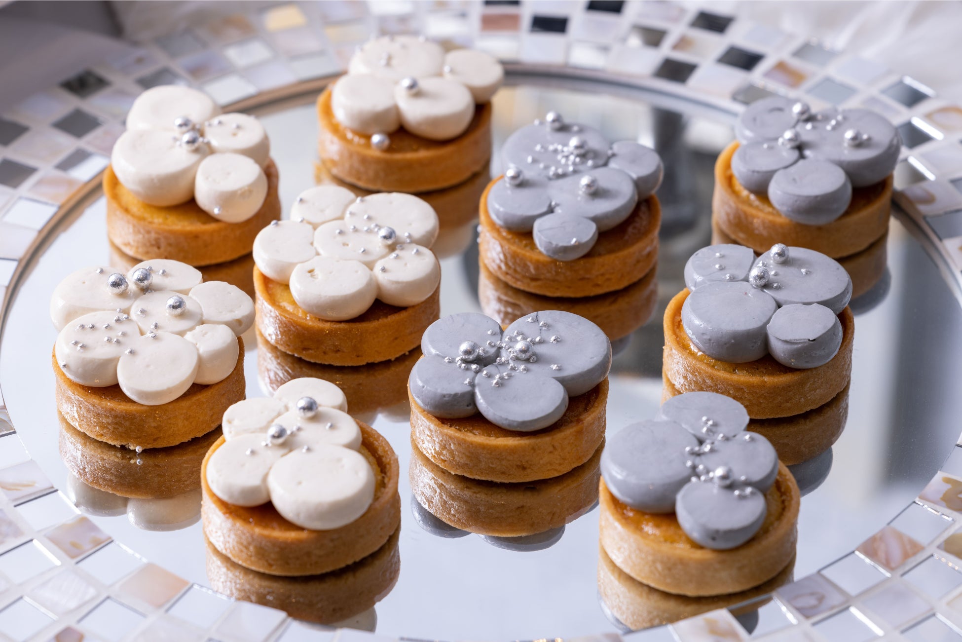 ドゥルセムースチョコレートモワロータルト