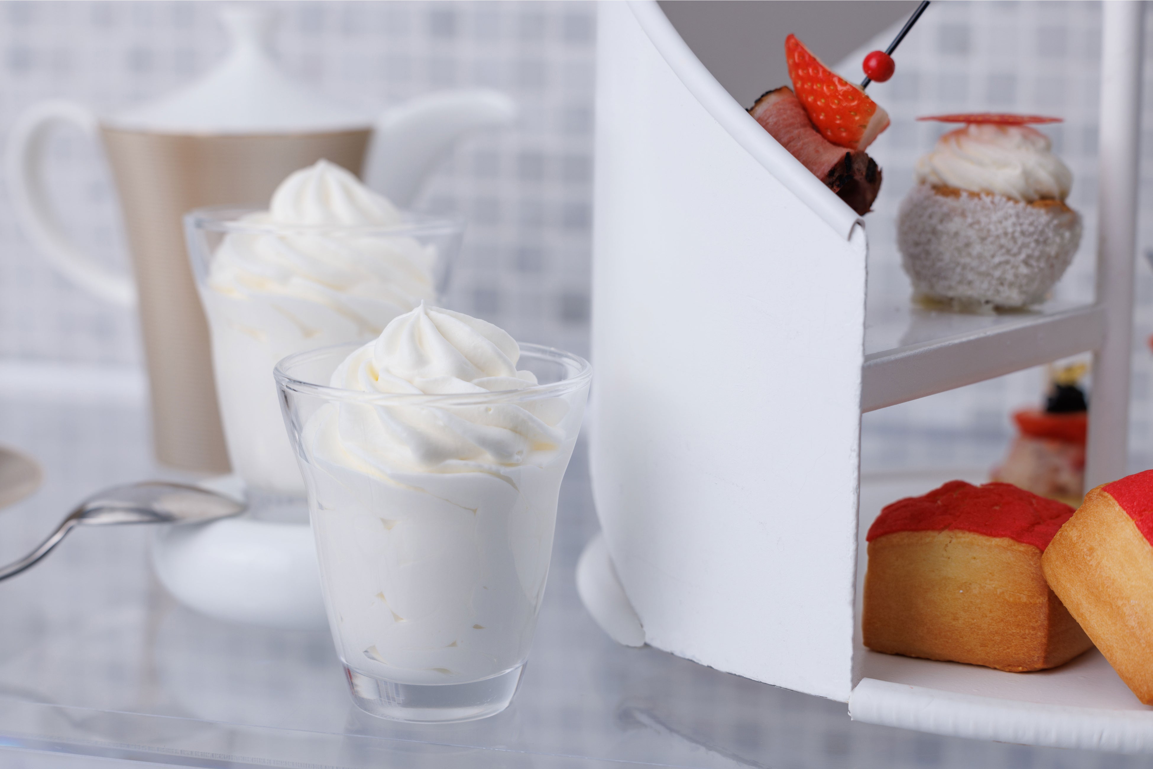 横添えするシャンティ―