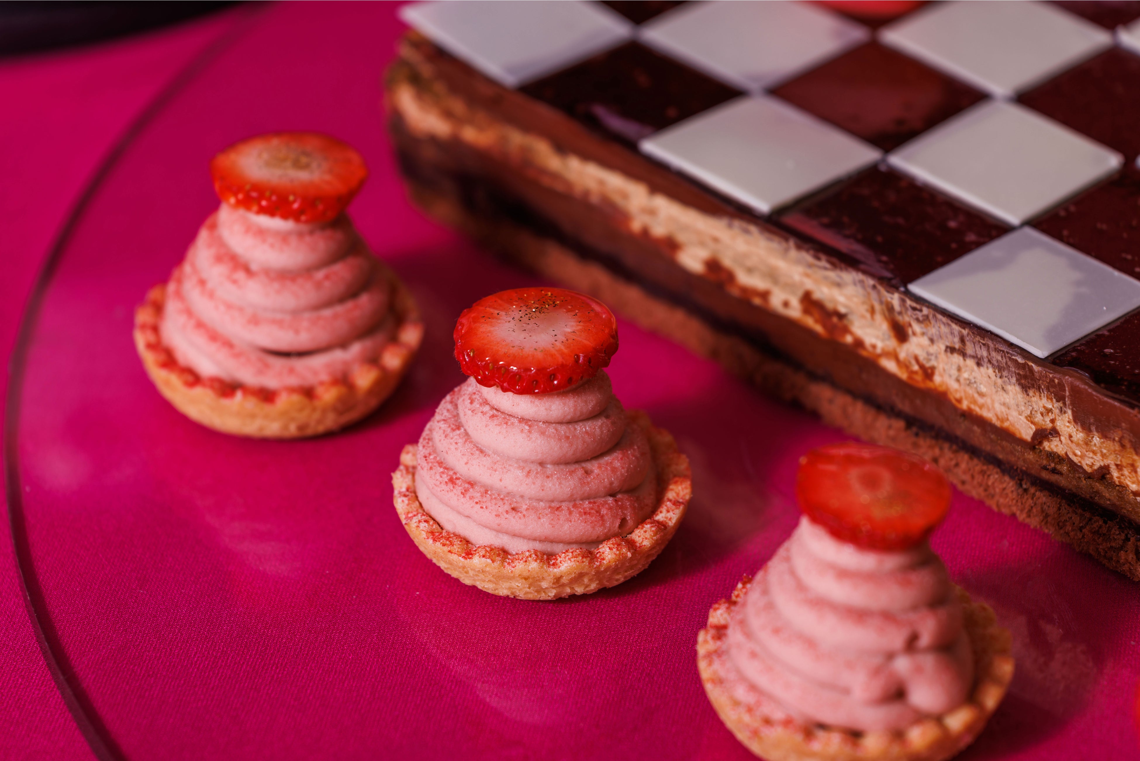 ストロベリーとルバーブのタルト