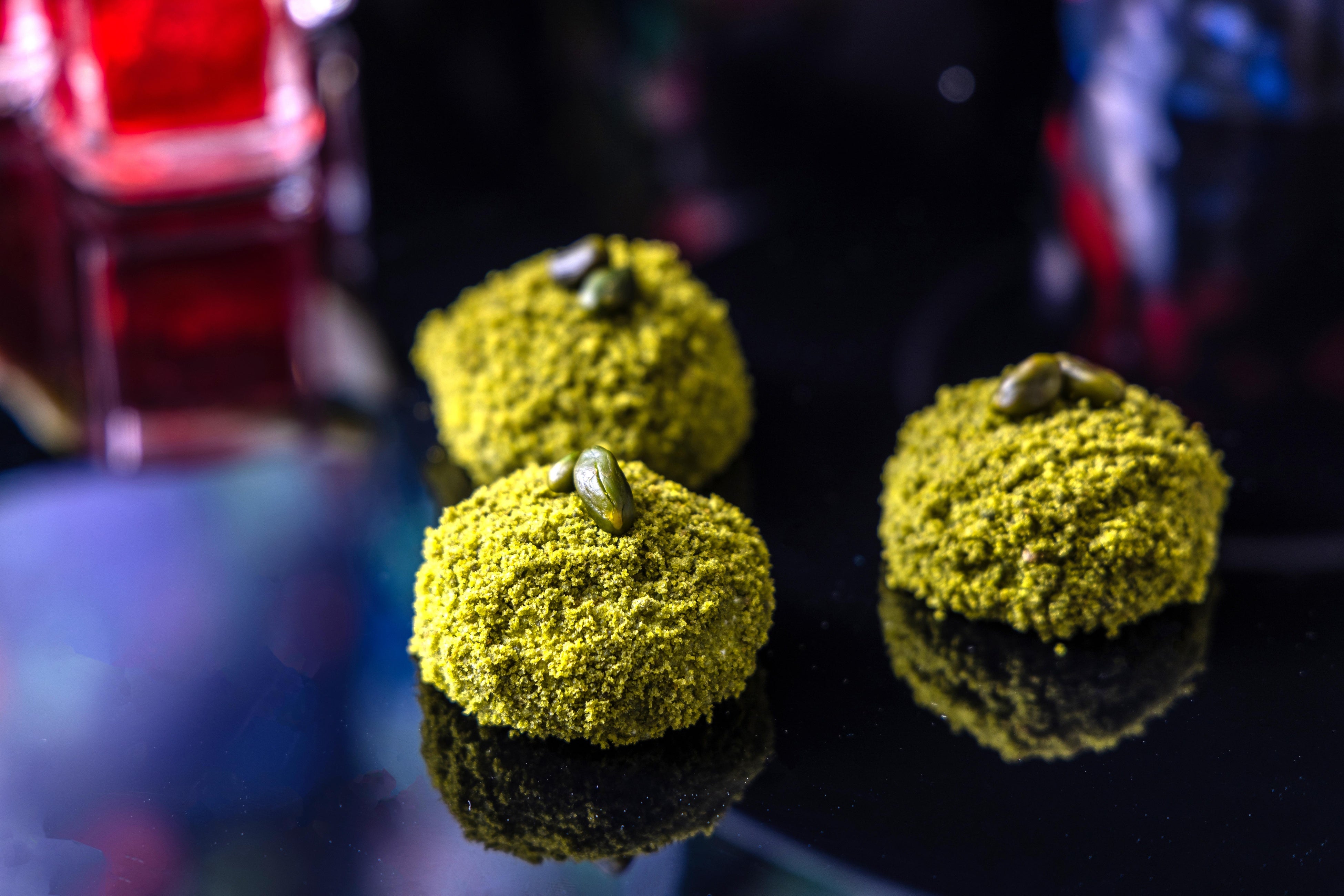 MOSS　ピスタチオムース、トマトジュレ