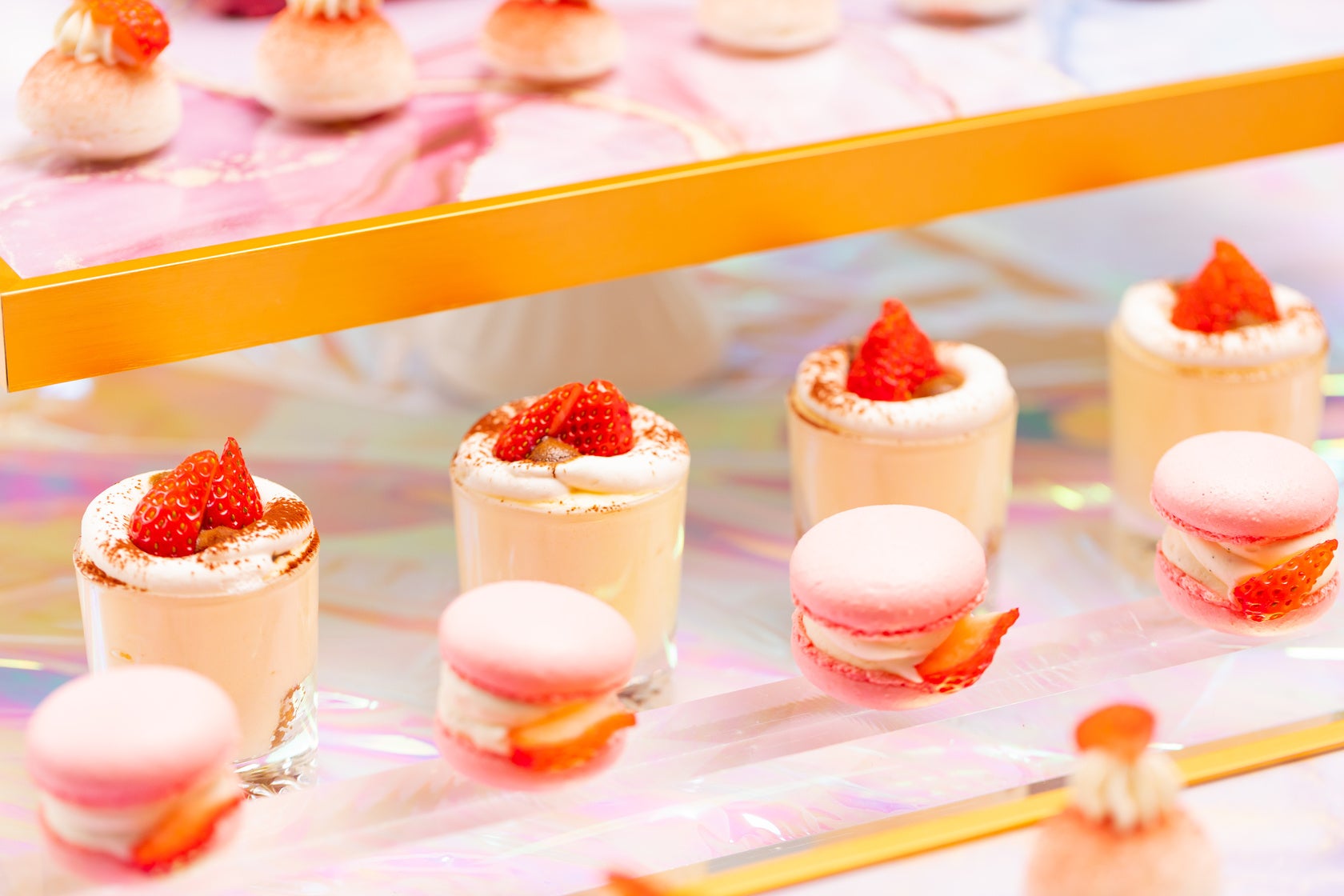 トゥンカロン バニラクリームとストロベリー