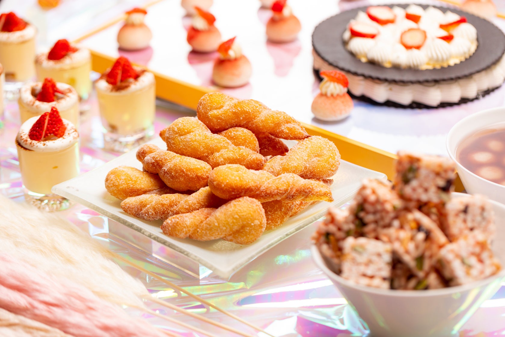 米粉ツイストドーナッツとストロベリージャム