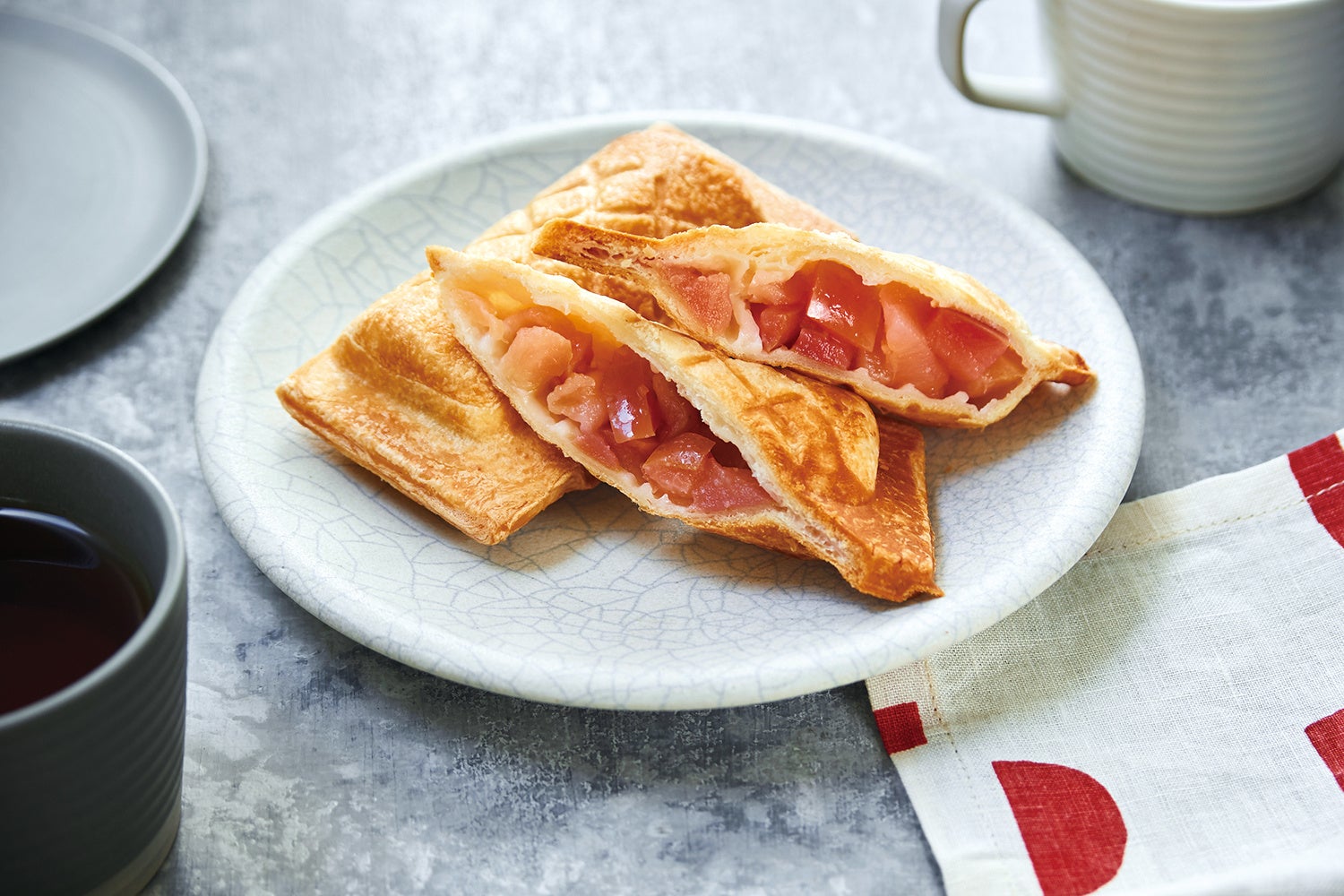 パイ生地でアップルパイも