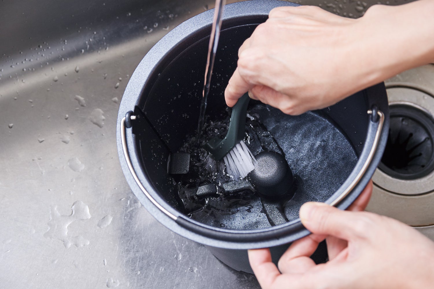 お手入れブラシで汚れがすっきり