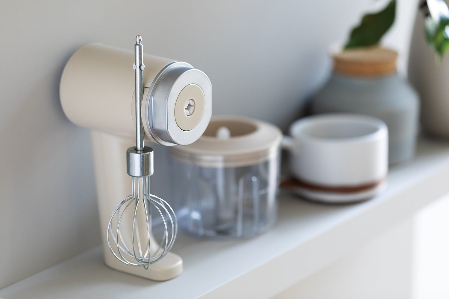 ビーターは側面に収納可能