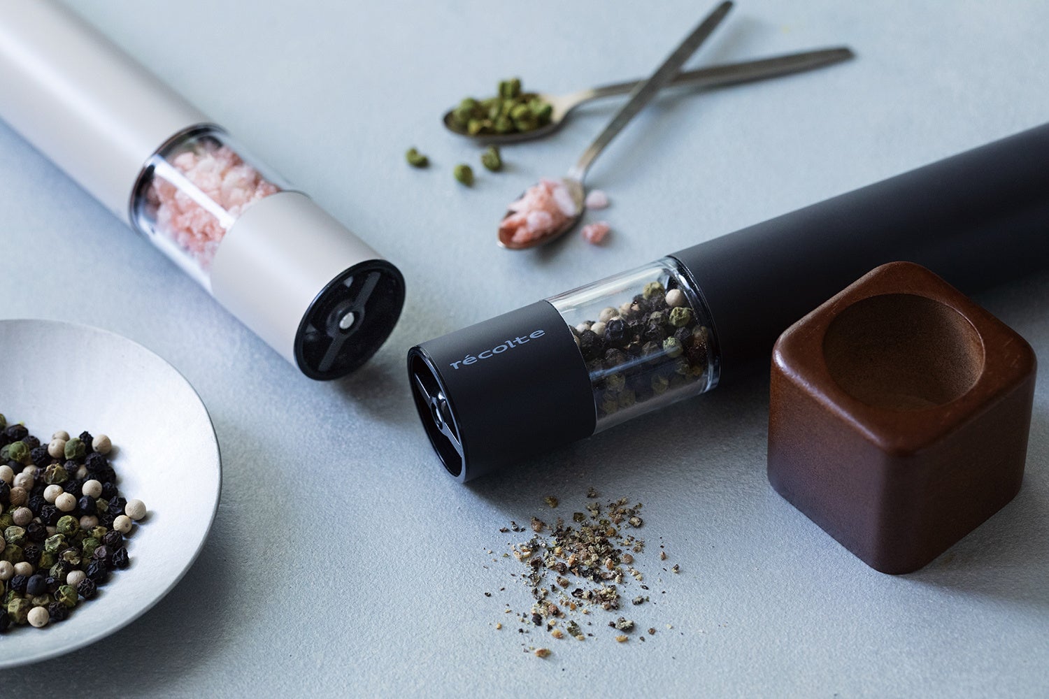 挽きたてのスパイスを食卓で レコルト［電動 ソルト＆ペッパーミル