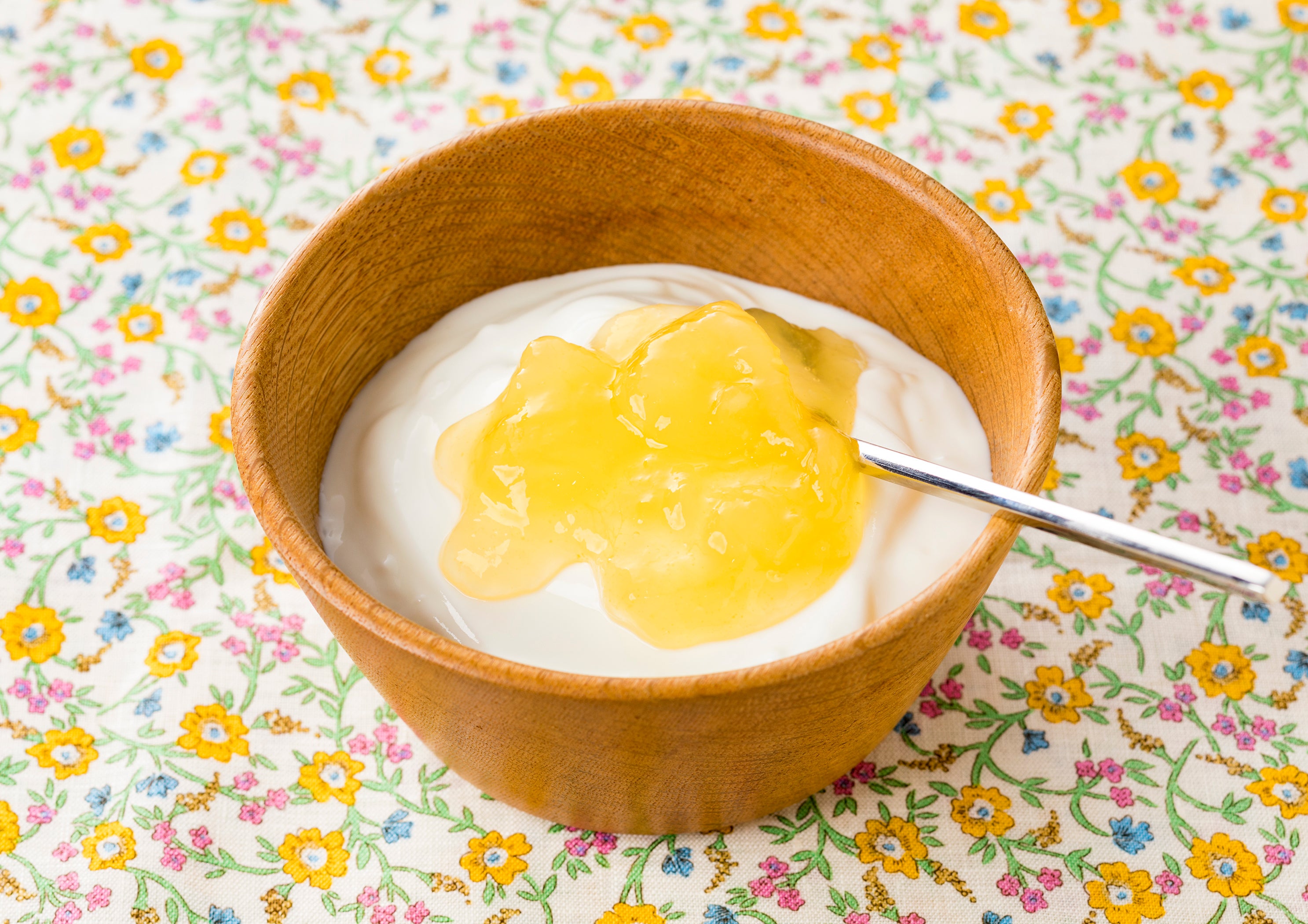 ヨーグルト　まるごと果実　ラ・フランスがけ