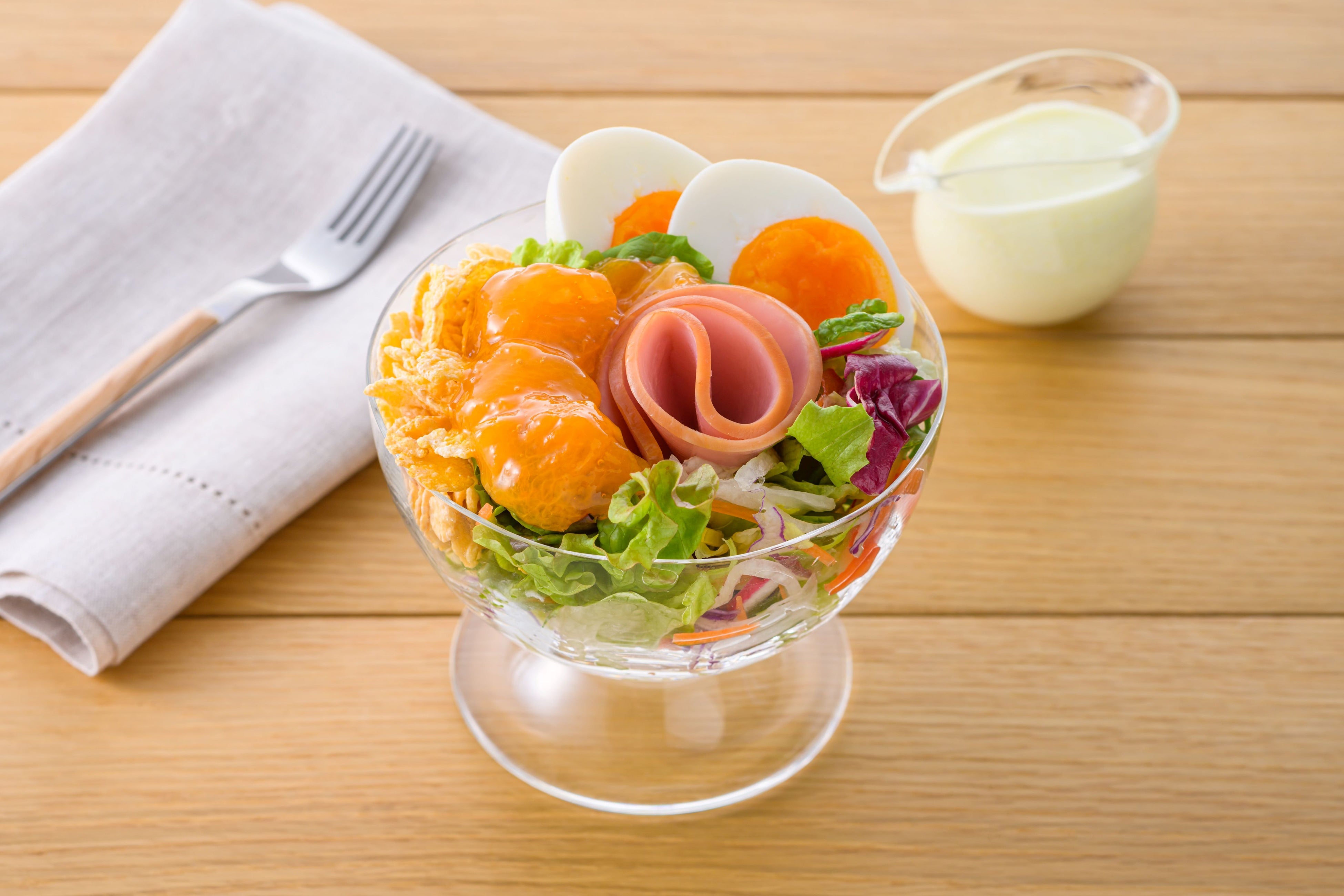 エネルギー：293kcal　たんぱく質：12.3g　脂質：15.1g　炭水化物：25.9g　食塩相当量：1.2g