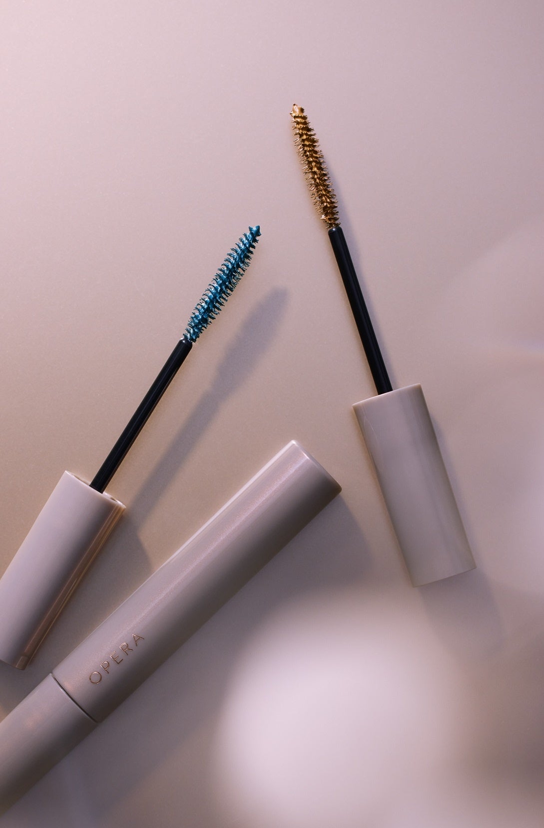 オペラ カラーリングマスカラ 限定色 09,10 イメージ