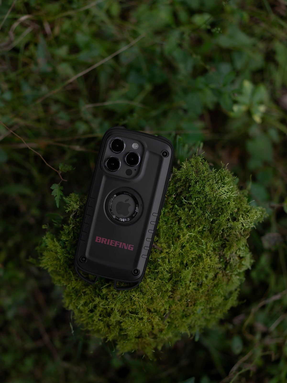 BRIEFING×ROOT CO.コラボレーション、カラビナループ搭載＆米国mil規格