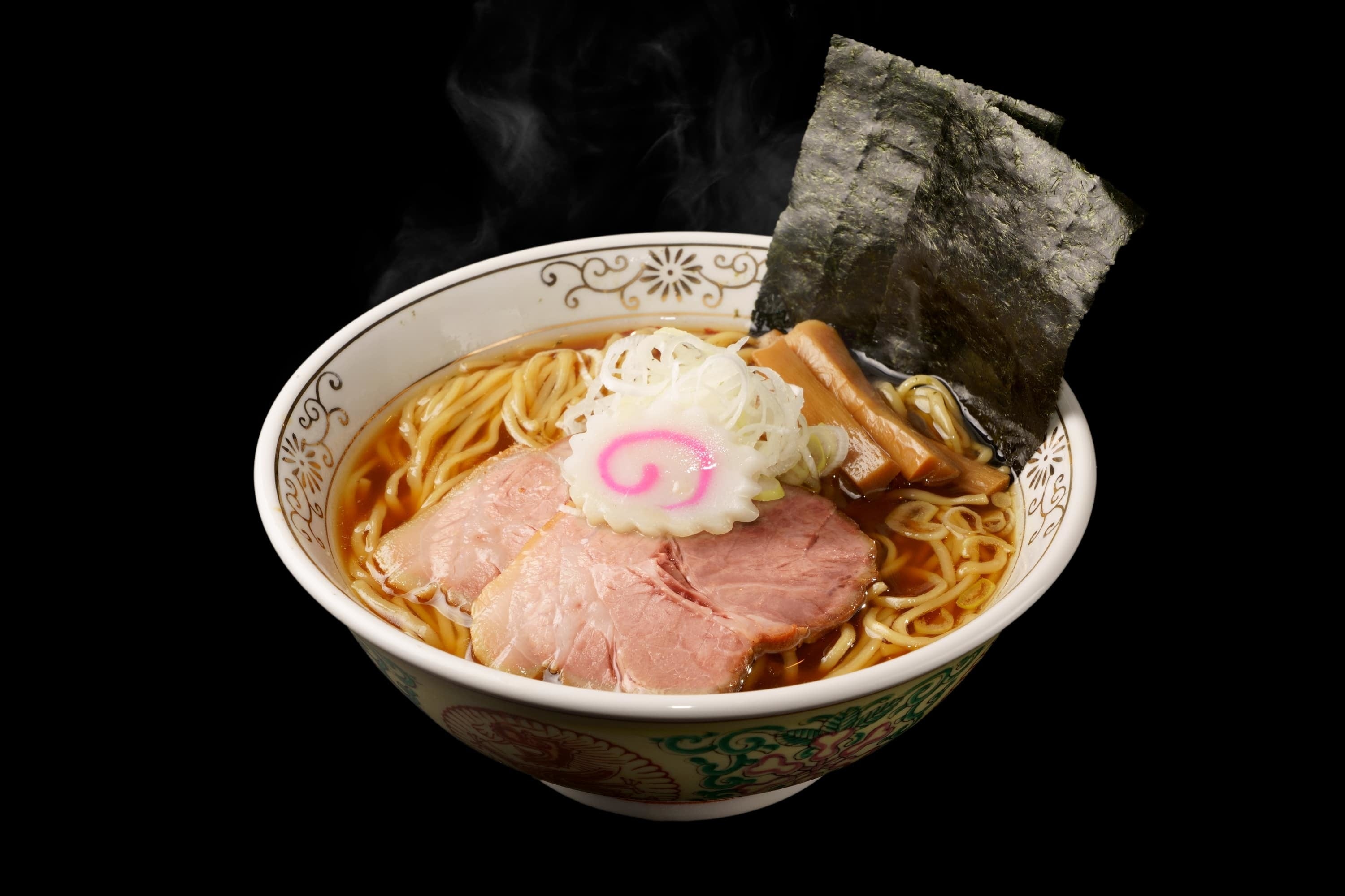 1,000円前後で楽しめるフルコース”がテーマ。「宅麺.com