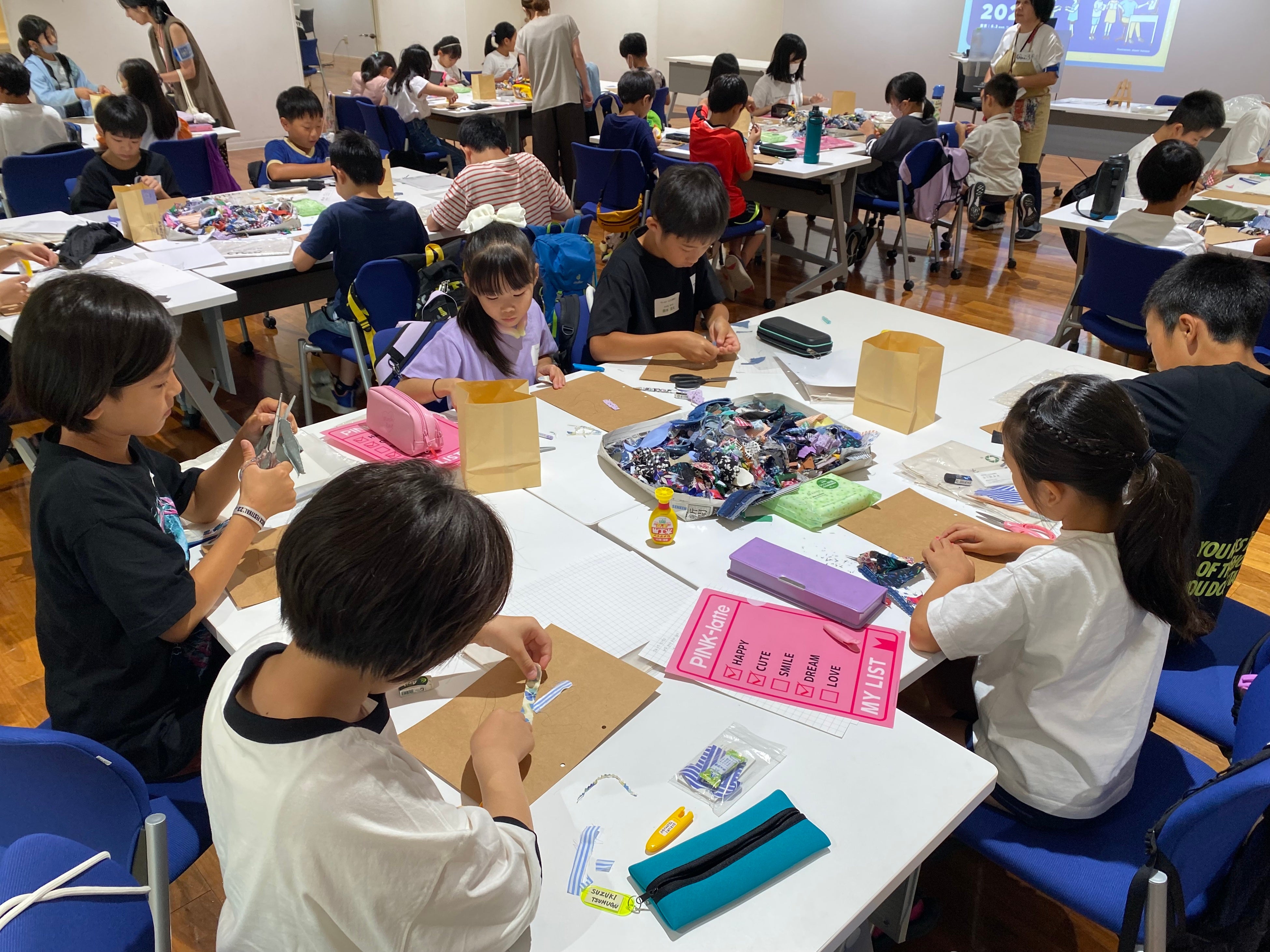 残布や古着を使ったワークショップ