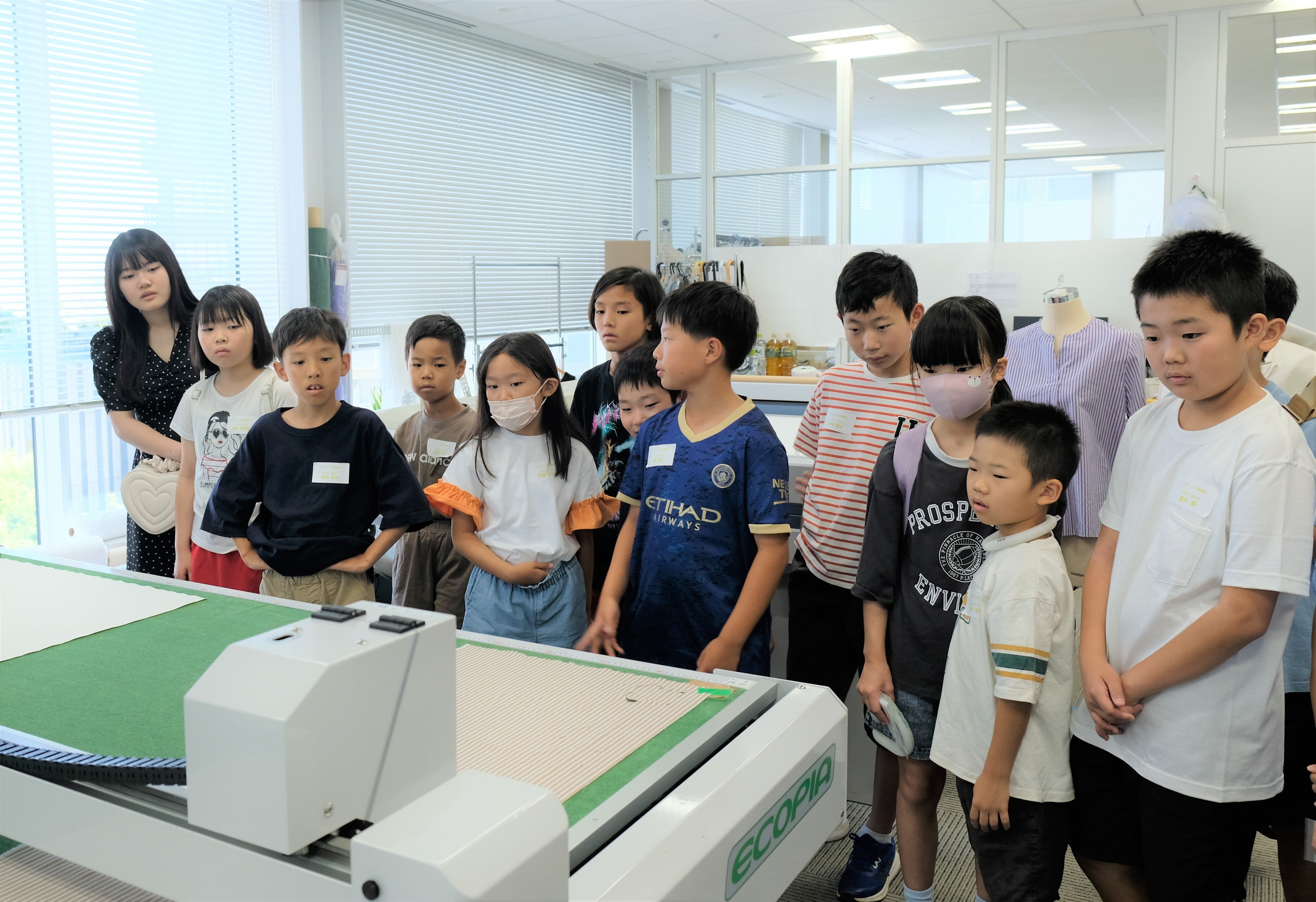 CAD室でパターン（型紙）作成を見学