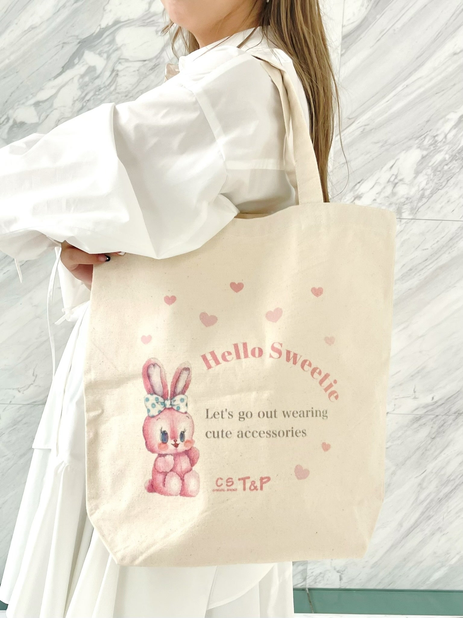 限定オリジナルトートバッグ　￥2,090（税込）