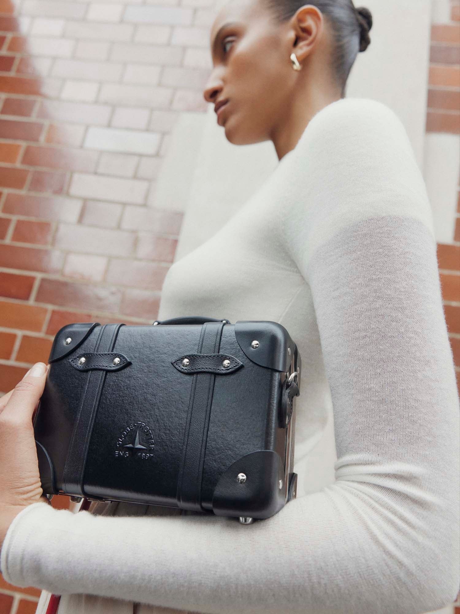 ブラック｜258,500円（税込）