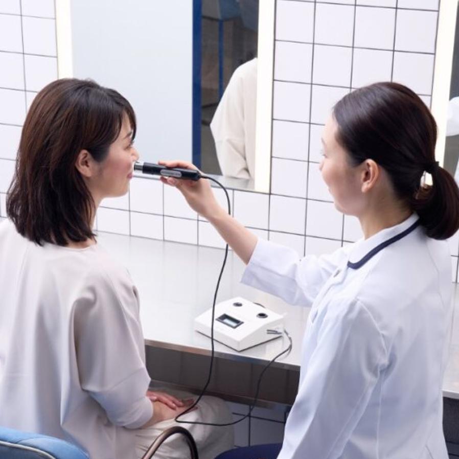 百貨店・直営店・Eコマース合算売上No.1*¹美容液 ＼タカミスキンピール