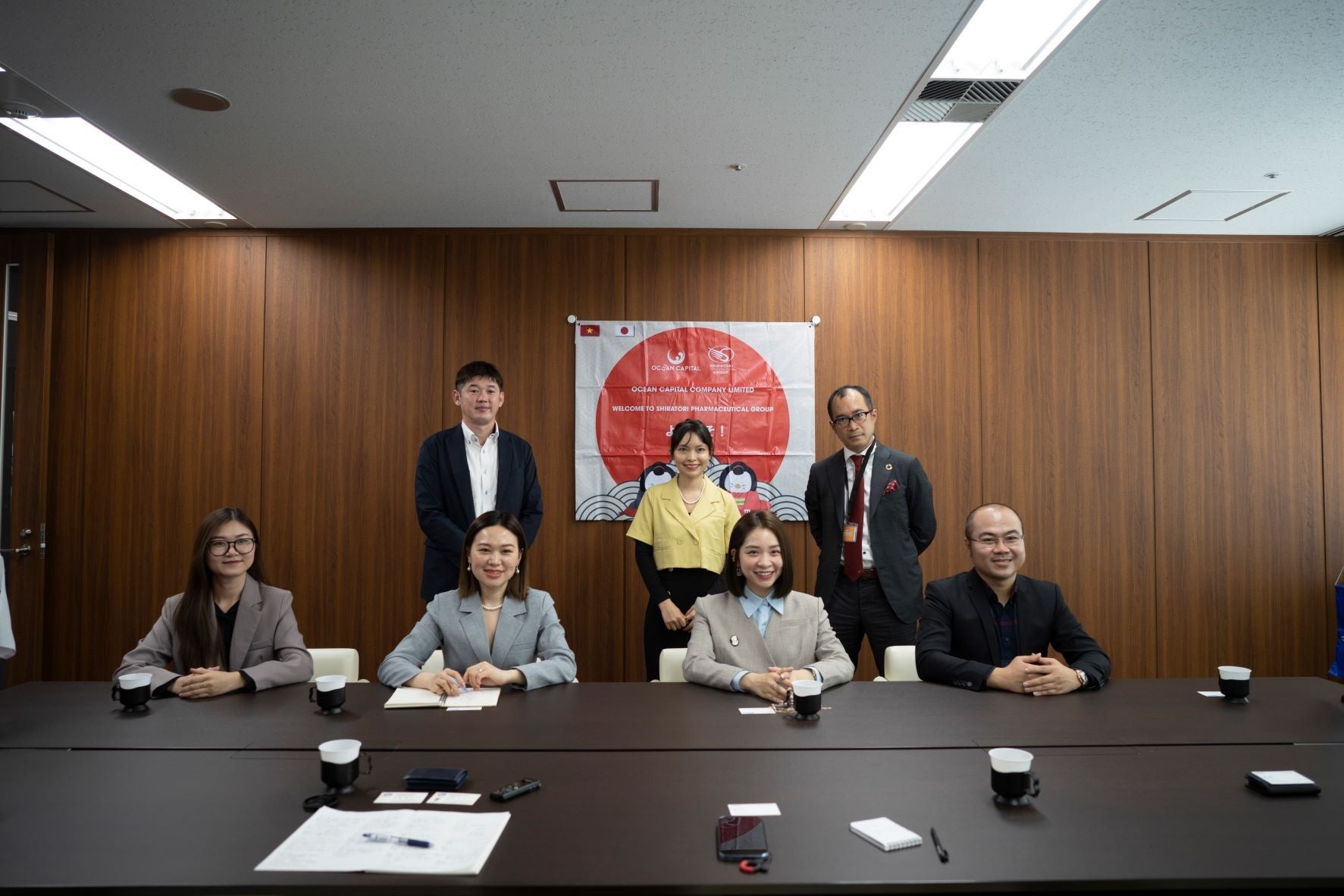 ベトナムでの関係強化締結