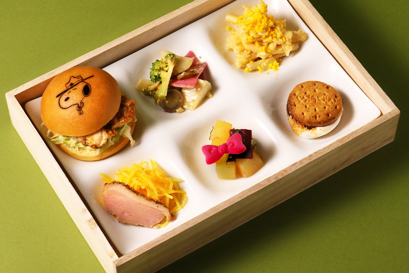 © 2023 Peanuts Worldwide LLC