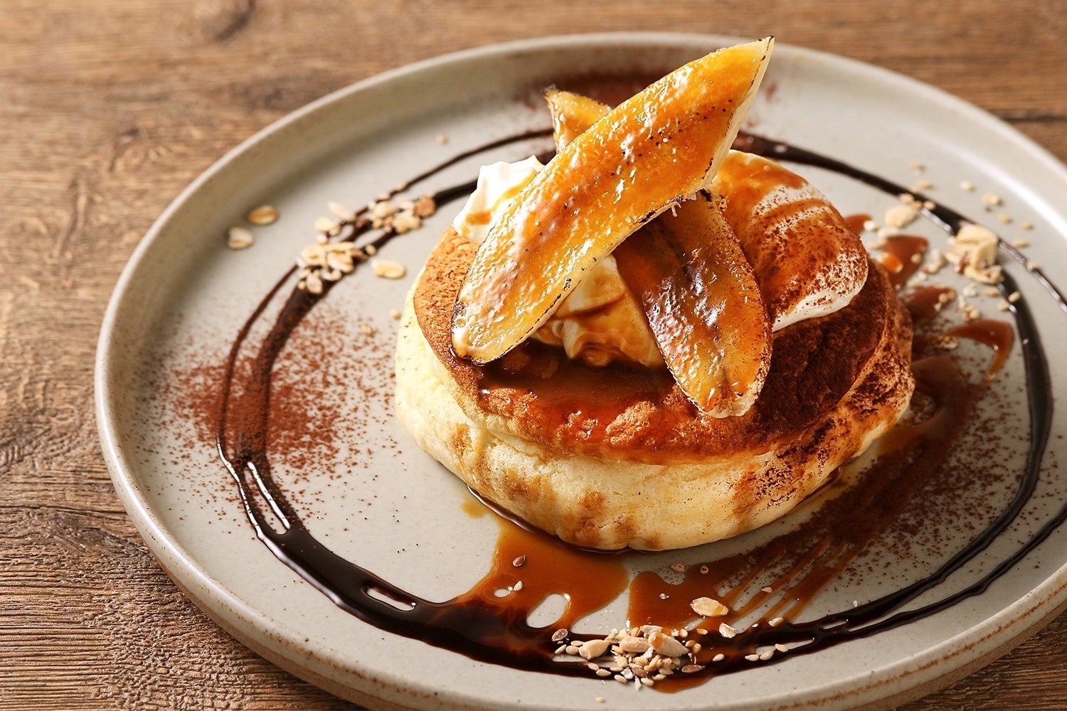 「YURT」の「キャラメルバナナとチョコソースのパンケーキ」税込み1,130円