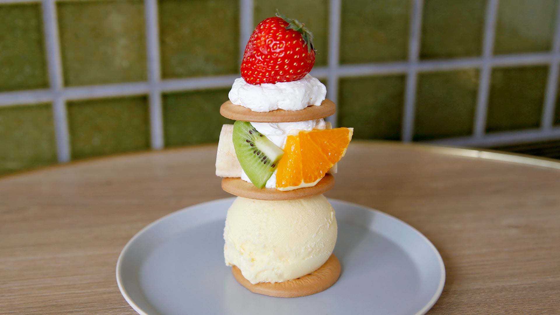 手作りクッキーを使って”ビスケットタワーサンド”をつくろう！