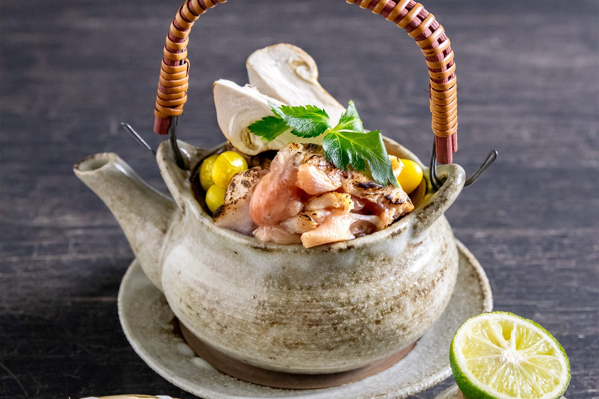 松茸とキノコの土瓶蒸し　1650円