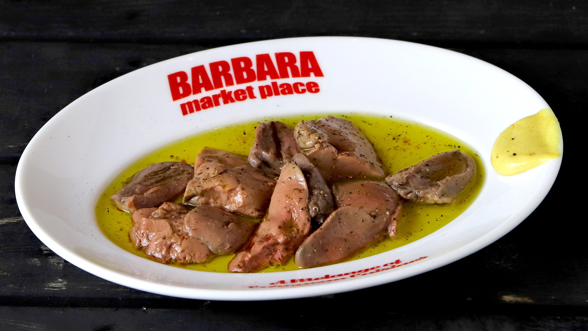 鶏レバーとハツの冷製コンフィ　680円