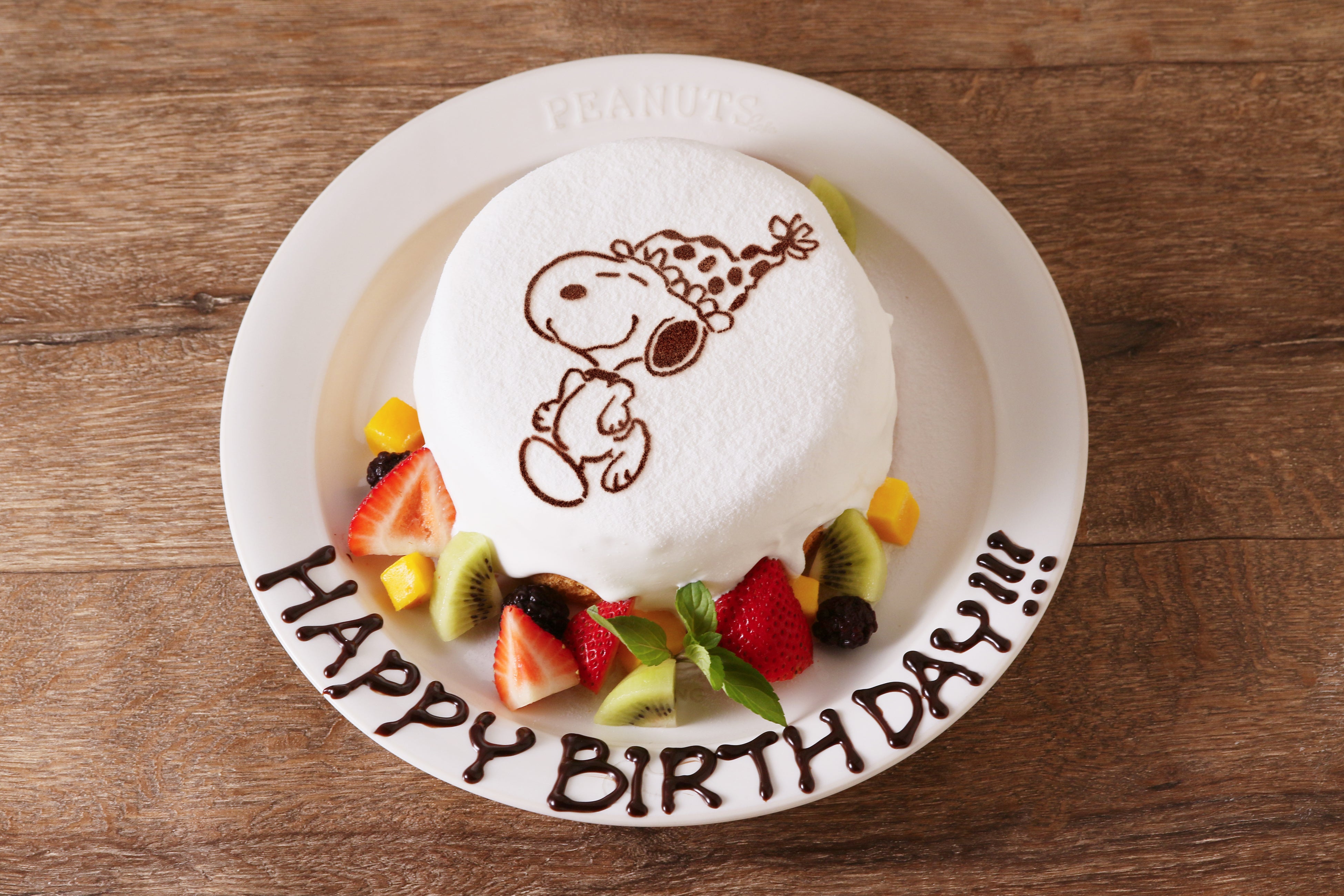 PEANUTS Cafe｜ブランドコンセプト「IT’S NOT EATING. IT’S DINING」をテーマに、アニバーサリープランをリニューアル。新たな定番アイテムも登場。