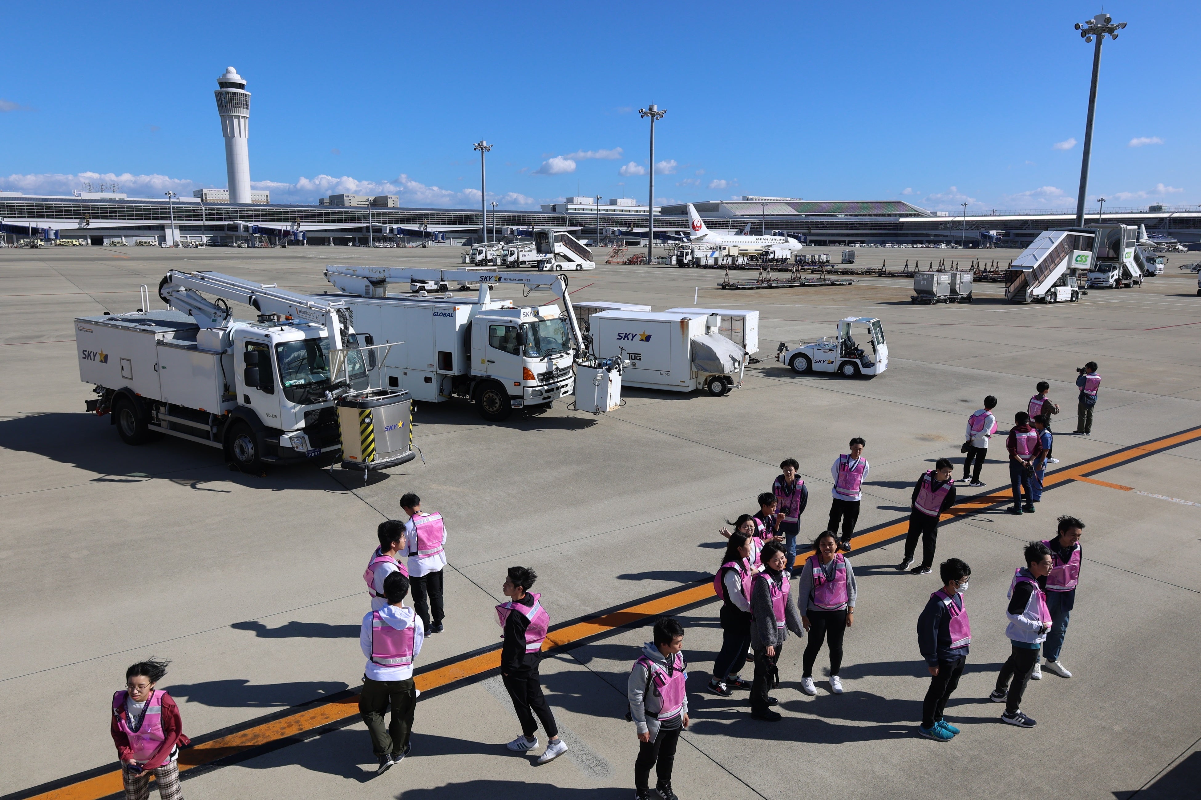 空港車両の見学も