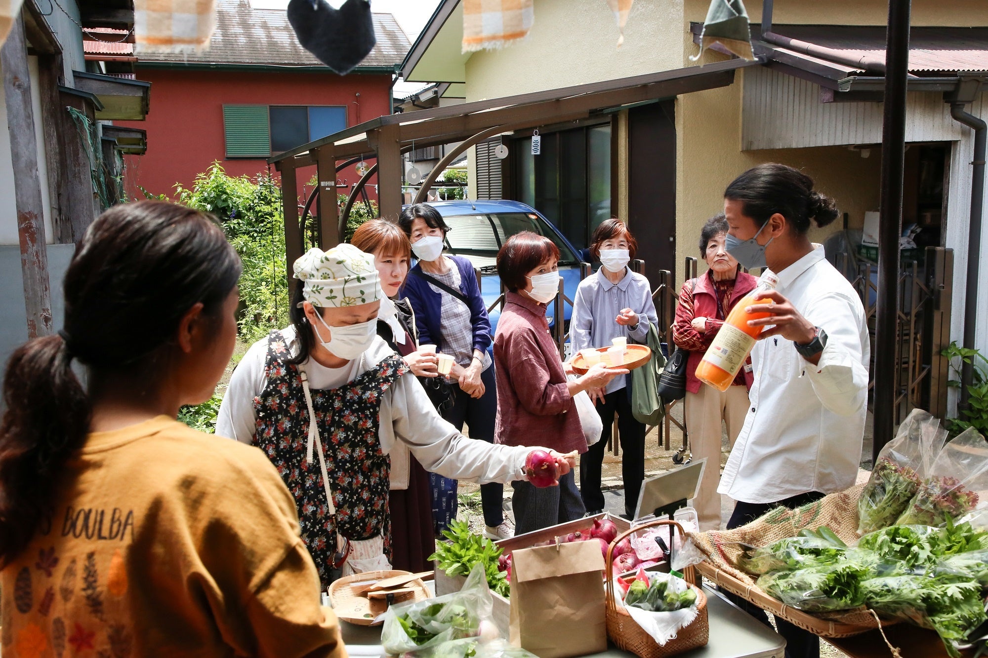 生活クラブステーションはだの（秦野市鈴張町）マルシェ開催時の様子