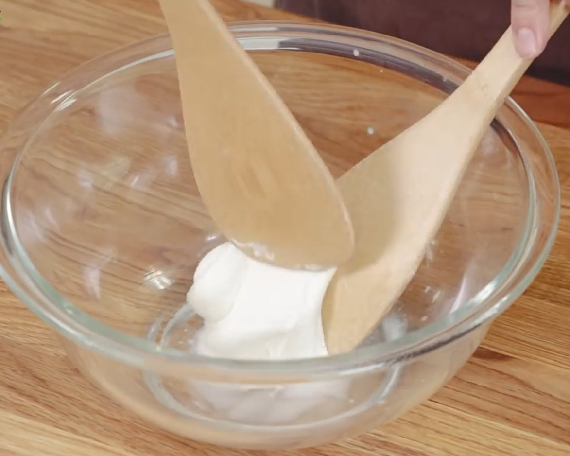 モッツアレラチーズづくり（イメージ）