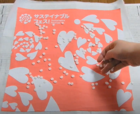 みつろうラップづくり（イメージ）